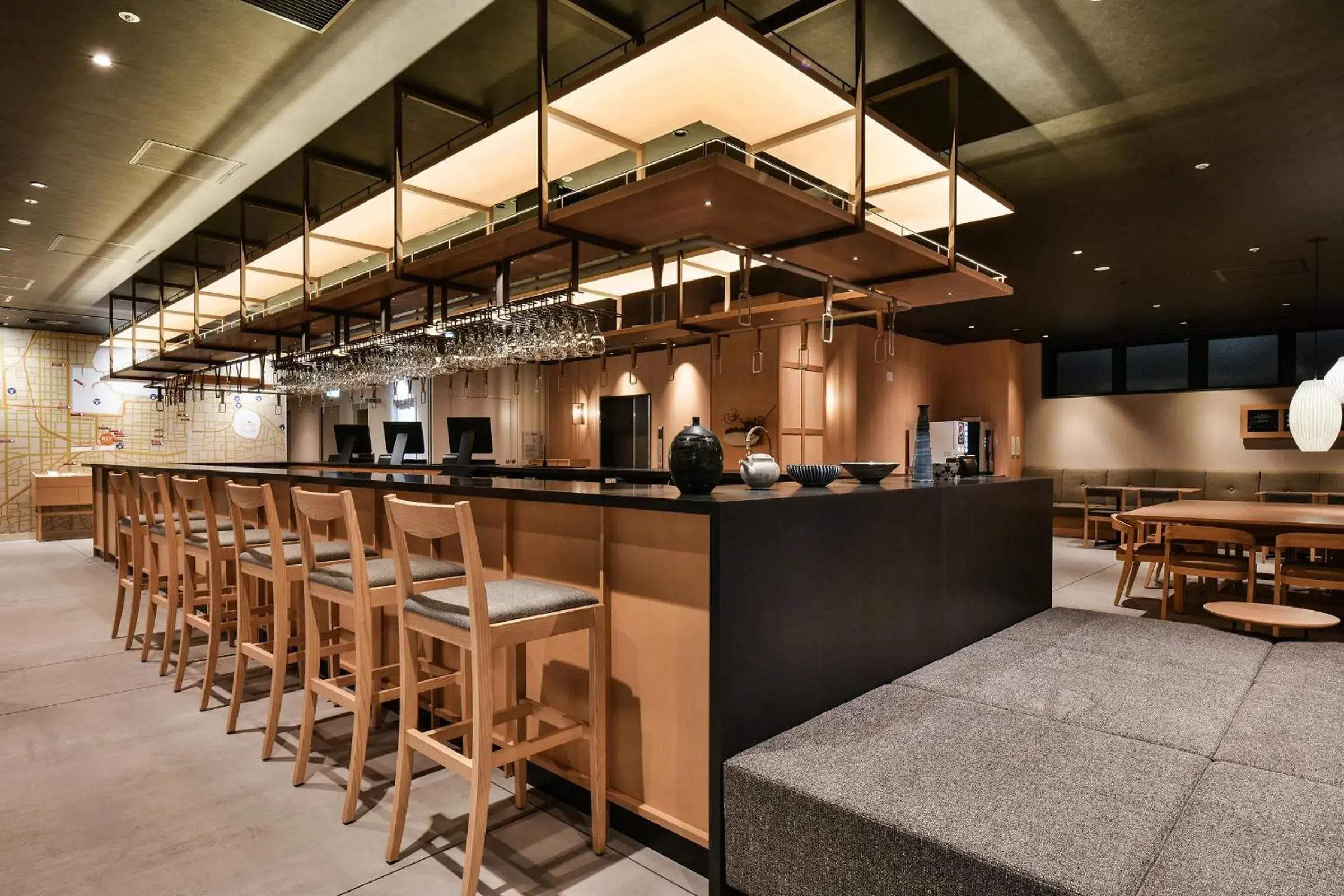 Lobby or reception in REF Matsuyama City Station by VESSEL HOTELS Lobby or reception in REF Matsuyama City Station by VESSEL HOTELS