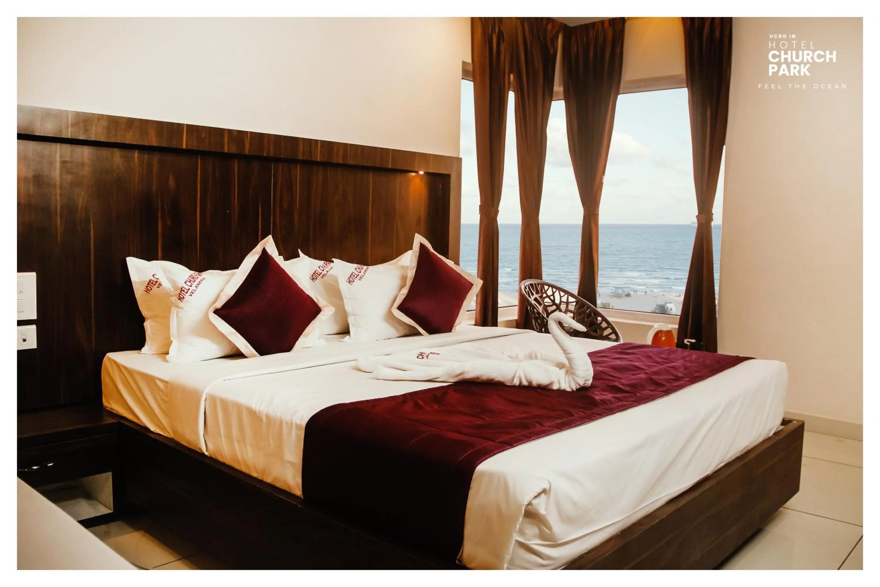 Photo of the whole room, Bed in hotel church park