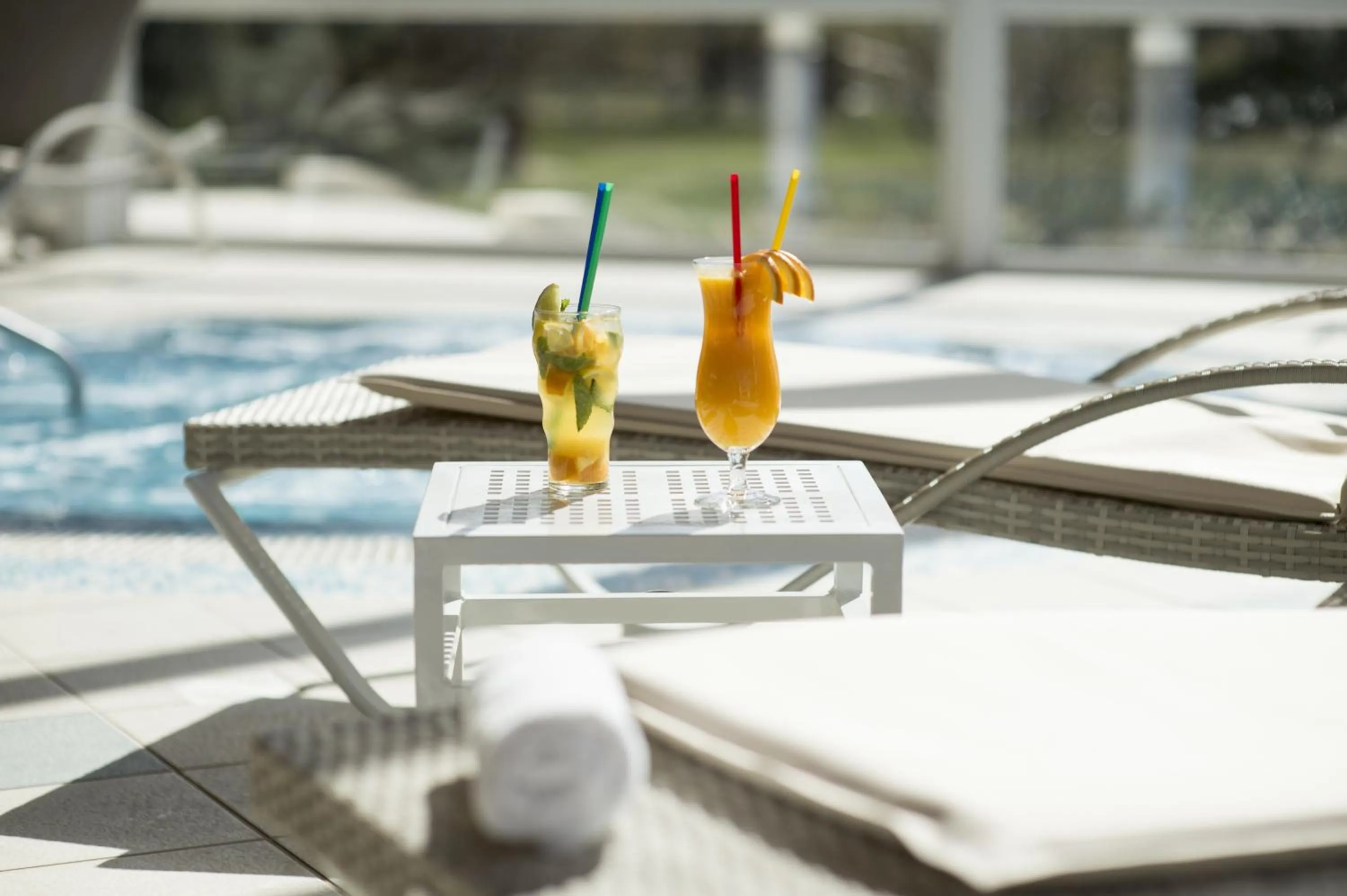 Swimming pool in Hotel Marina Port