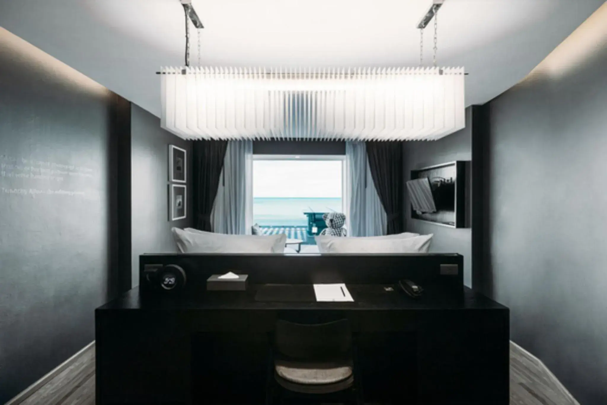 Ocean Hall Twin Bed with bathtub in Foto Hotel Phuket Beachfront Ocean Hall Twin Bed with bathtub in Foto Hotel Phuket Beachfront