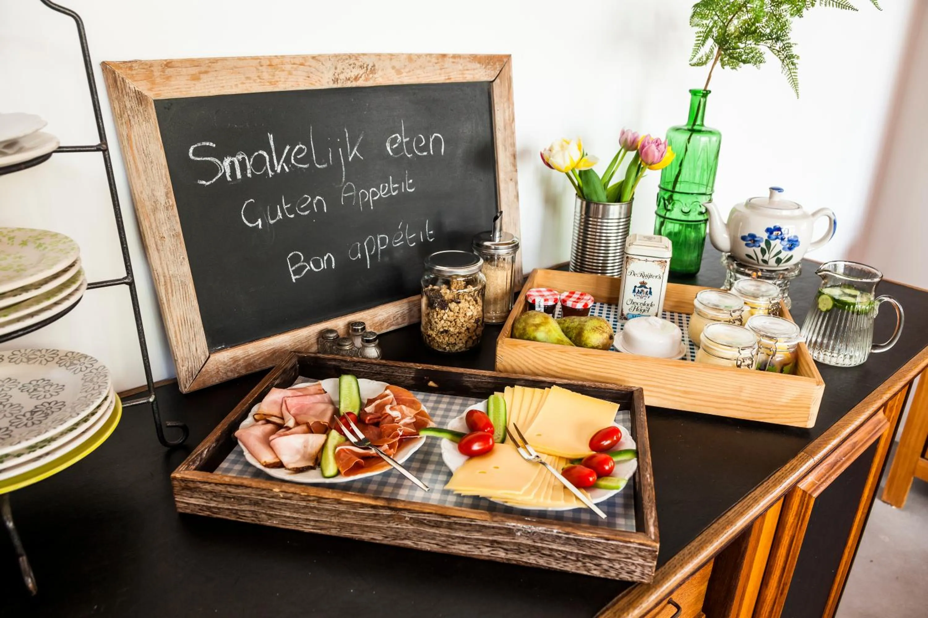 Food and drinks in B&B Grevenberg
