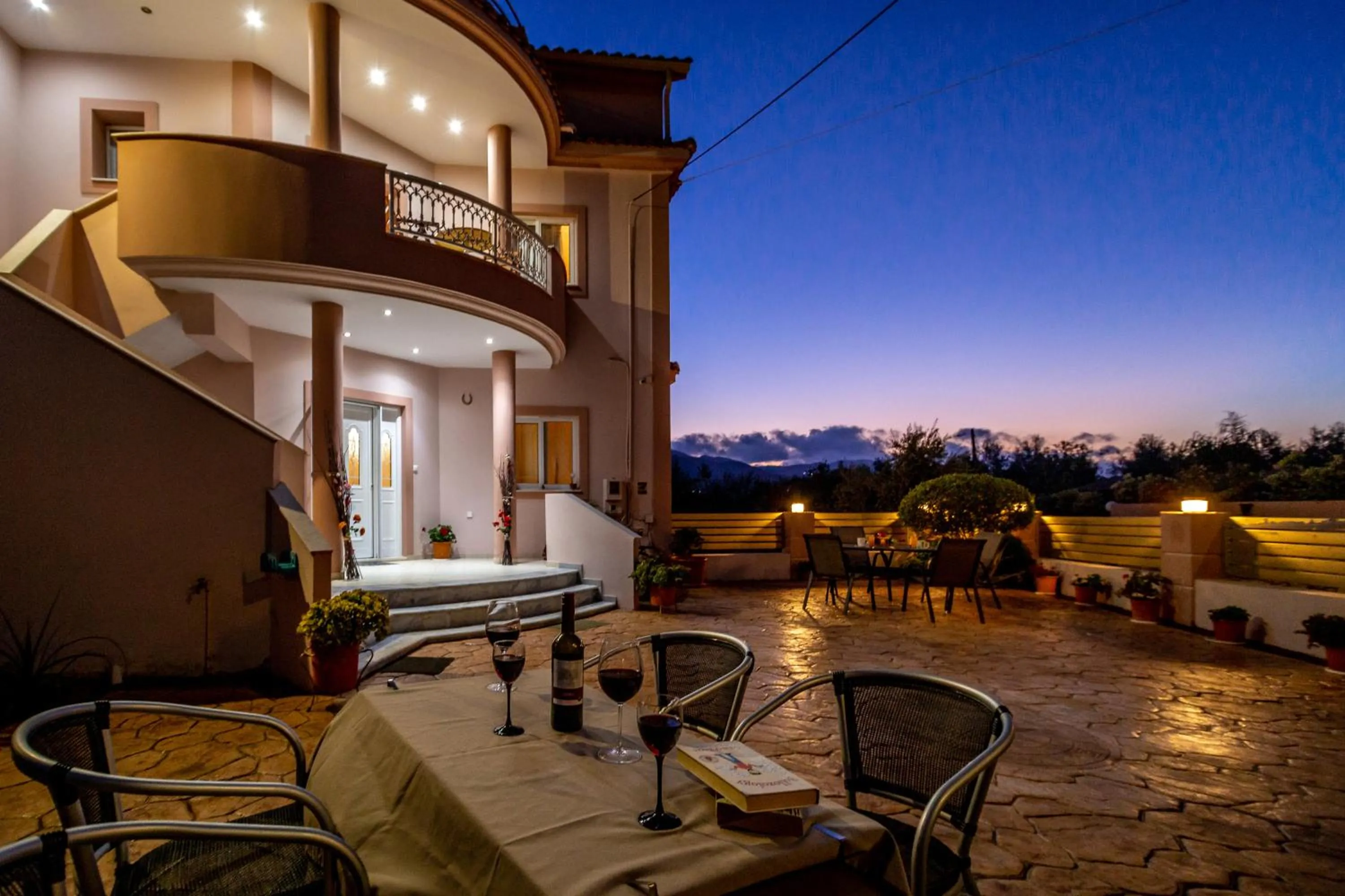 Mirimar Apartments