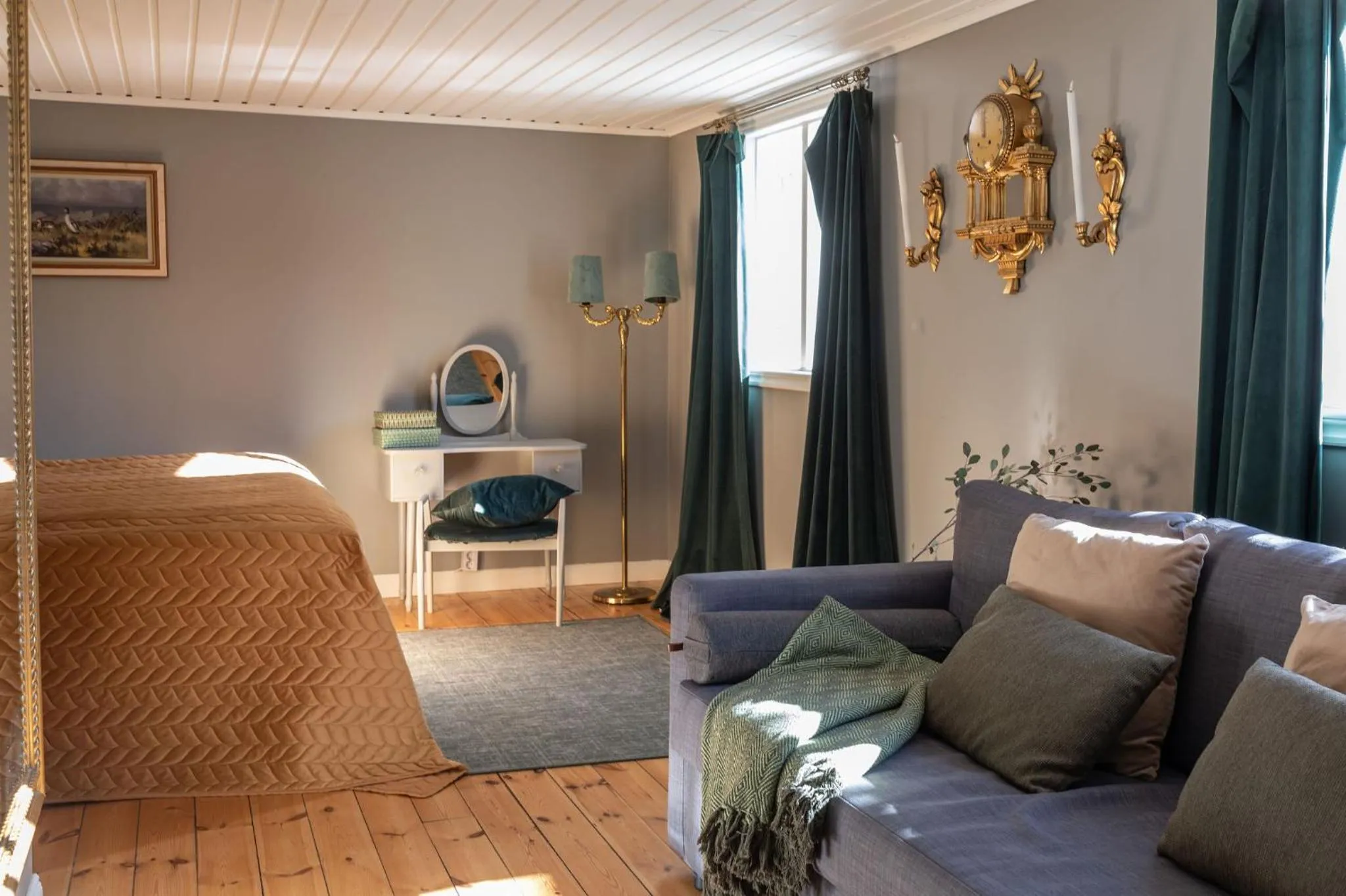 Bed in Bergs Gård & Hållsvikens Gård