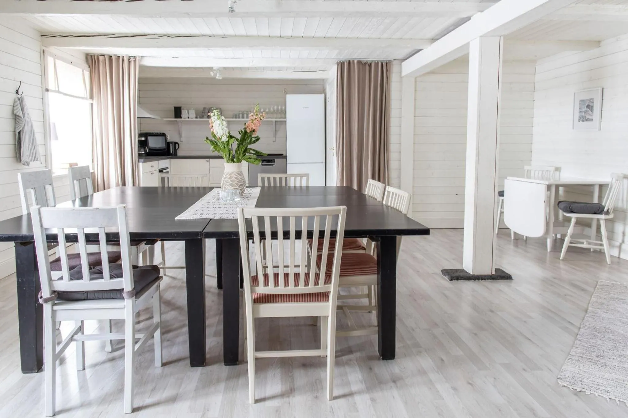 Kitchen or kitchenette in Bergs Gård & Hållsvikens Gård