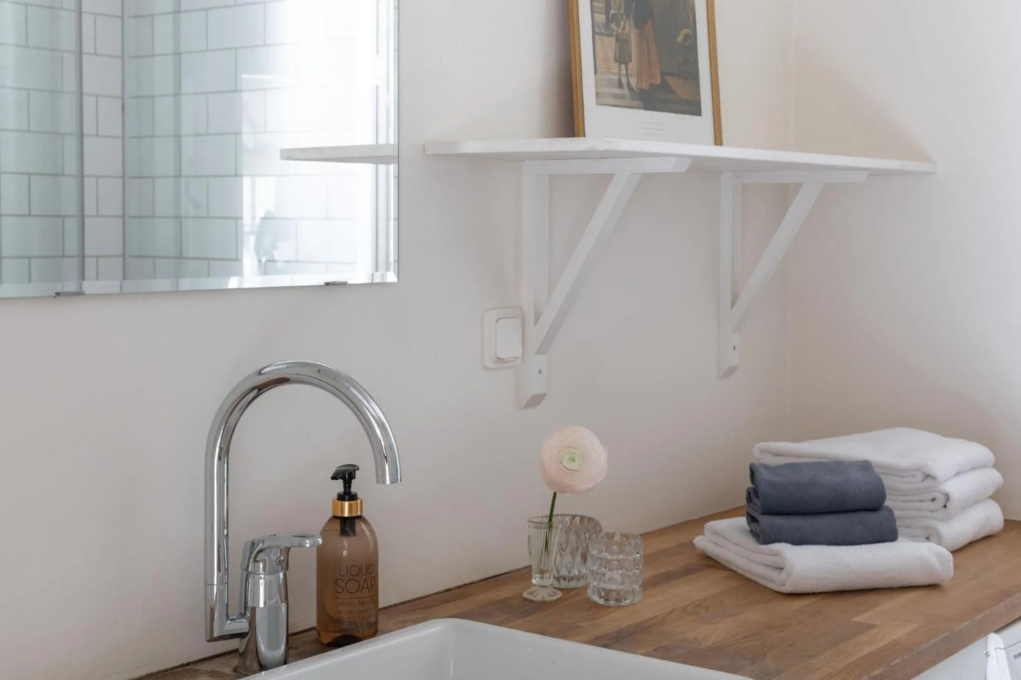 Bathroom, Bed in Bergs Gård & Hållsvikens Gård