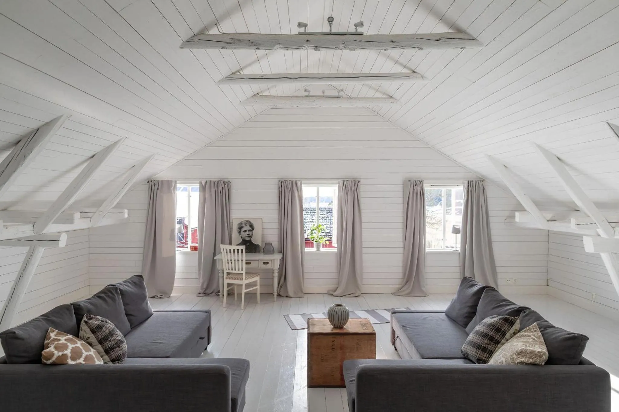 Living room, Bed in Bergs Gård & Hållsvikens Gård