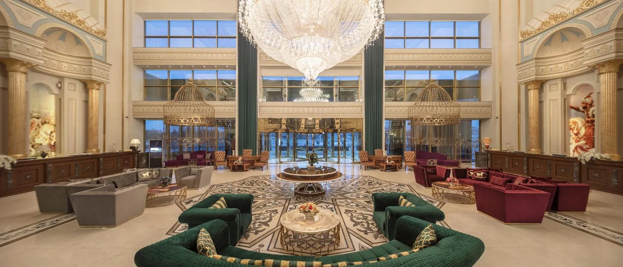Lobby or reception in Grand Millennium Konya
