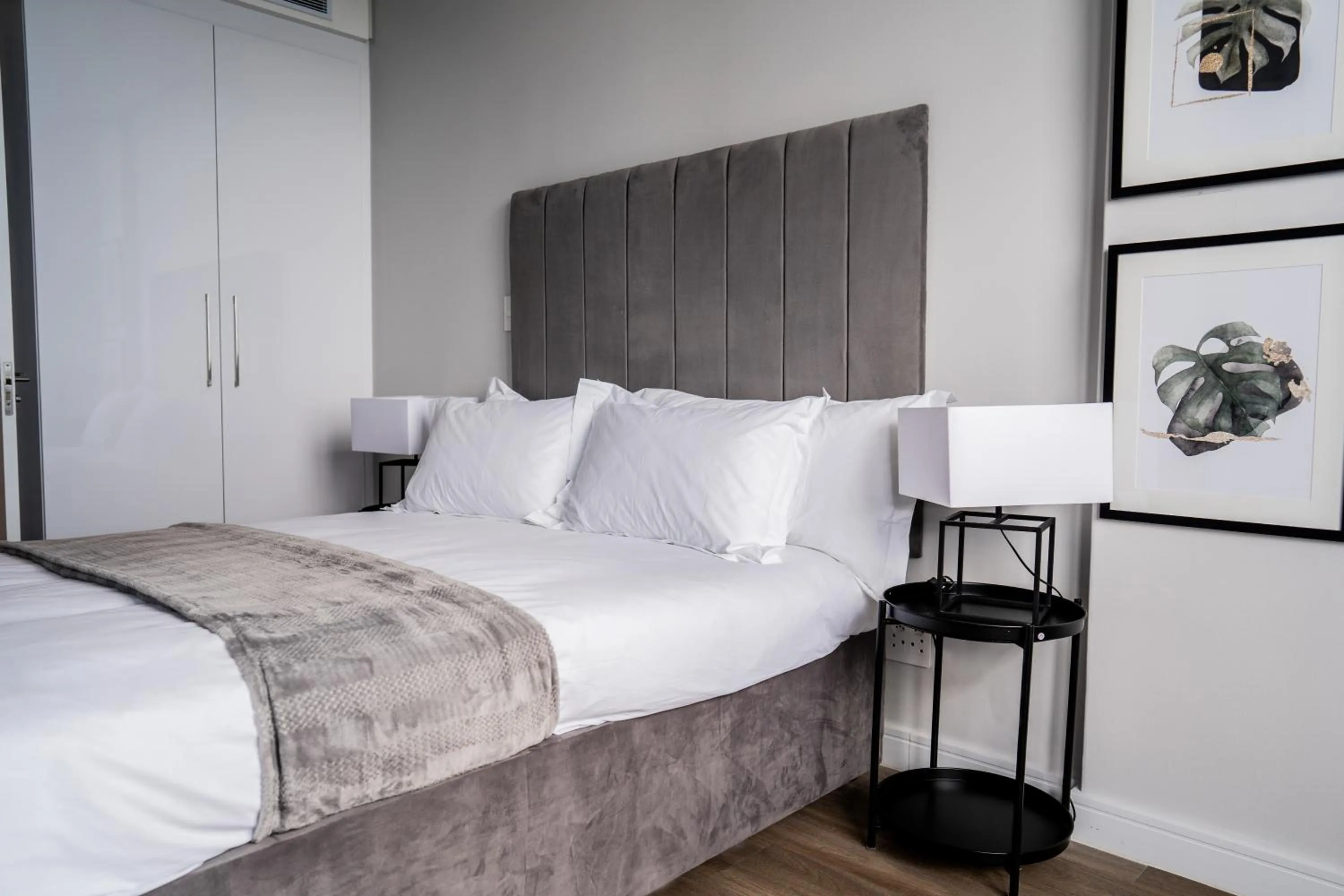 Bedroom, Bed in Reserved Suites Illovo