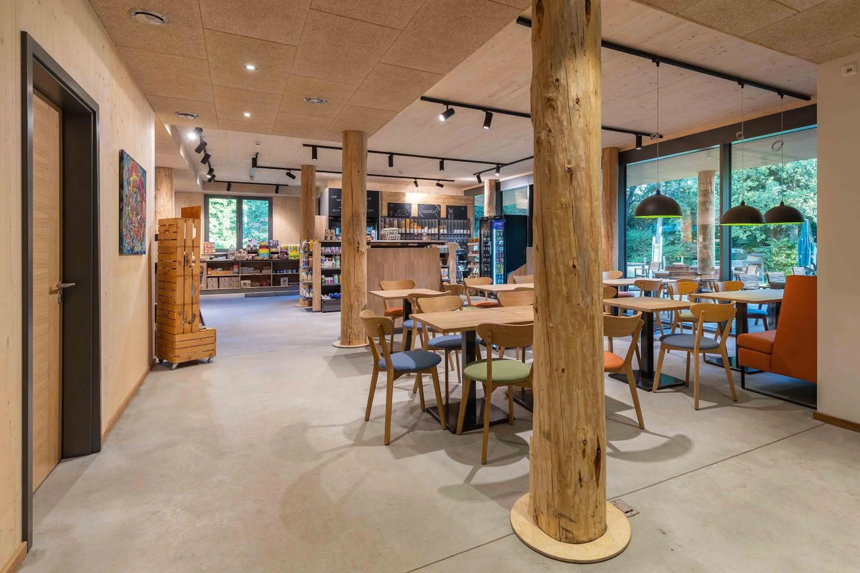 Restaurant/places to eat in Hotel 11 Eulen