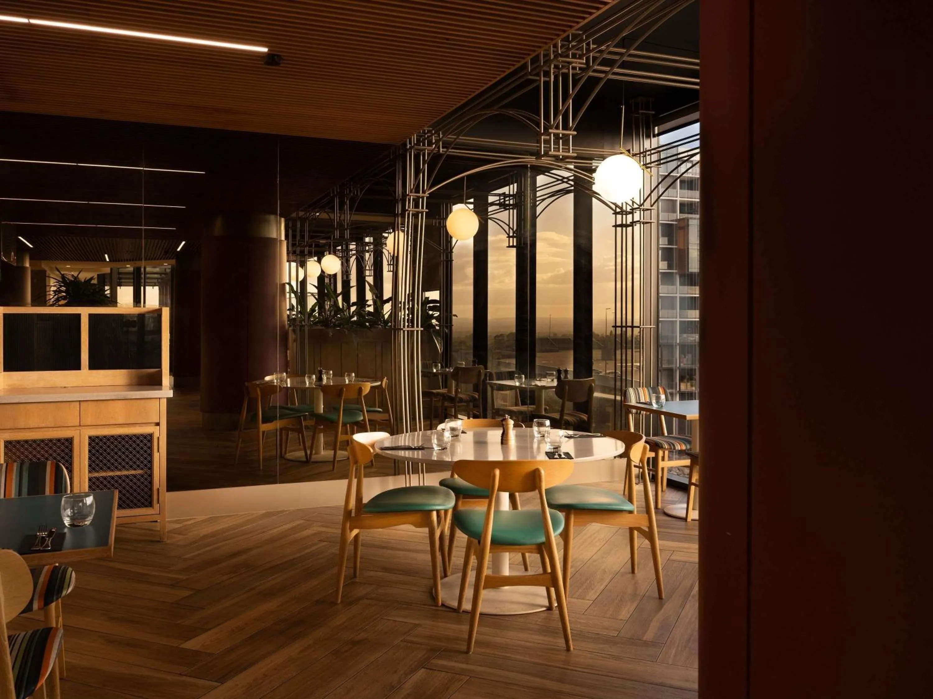 Restaurant/places to eat in Mercure Melbourne Doncaster