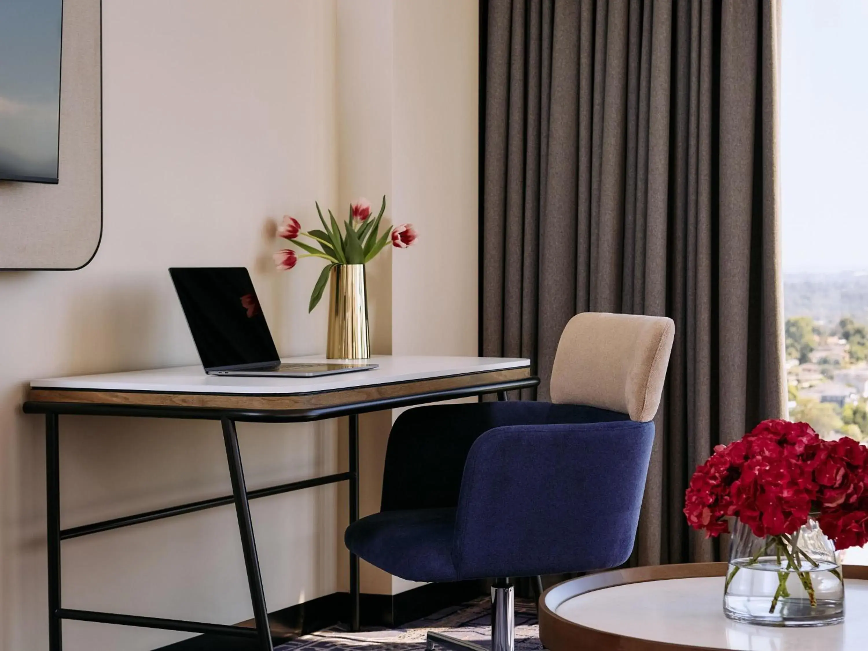 Deluxe Double Room with Two Double Beds in Mercure Melbourne Doncaster Deluxe Double Room with Two Double Beds in Mercure Melbourne Doncaster