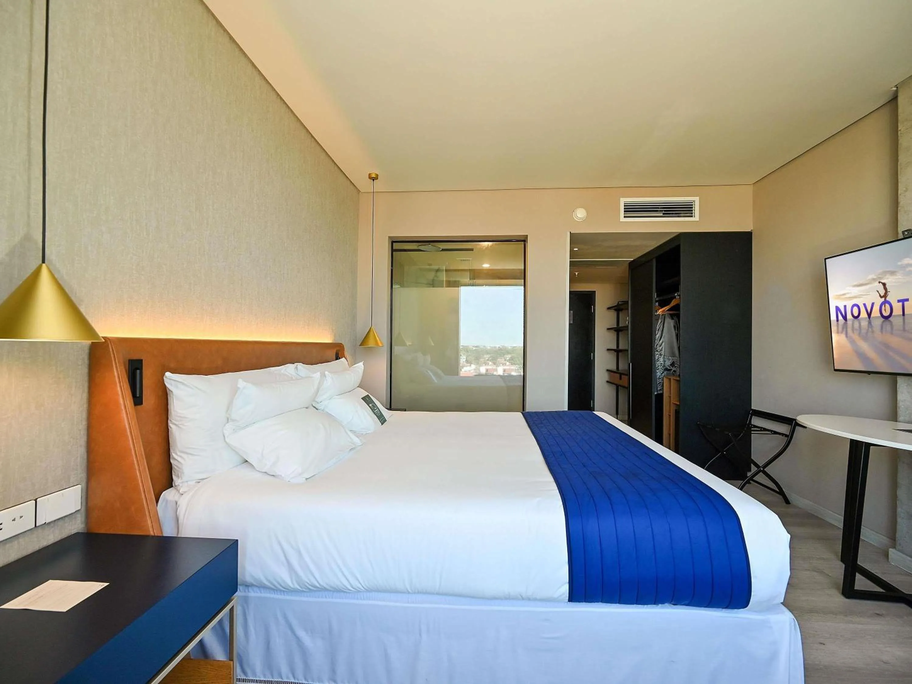 Bedroom, Bed in Novotel Santa Cruz De La Sierra