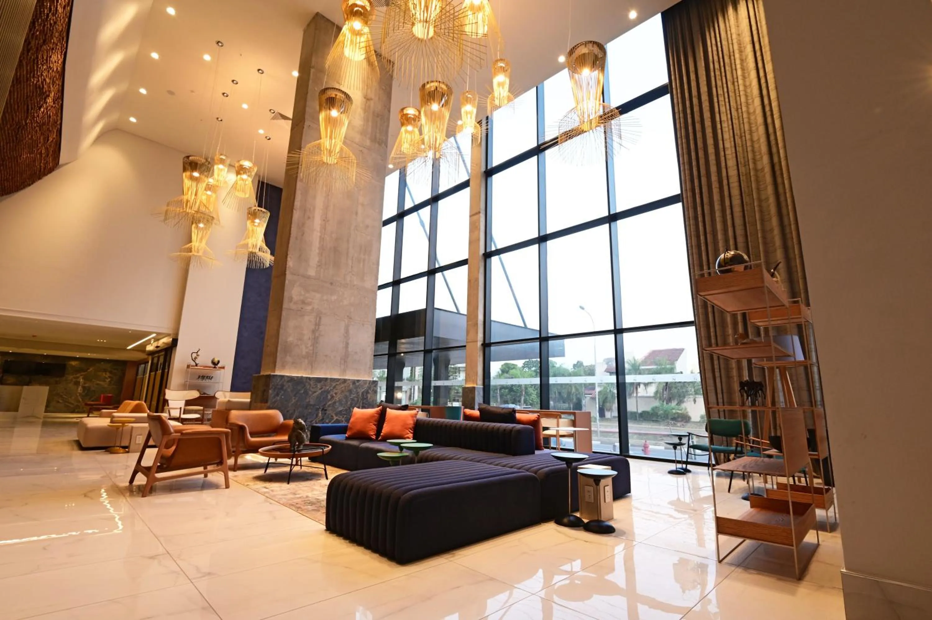 Lobby or reception in Novotel Santa Cruz De La Sierra