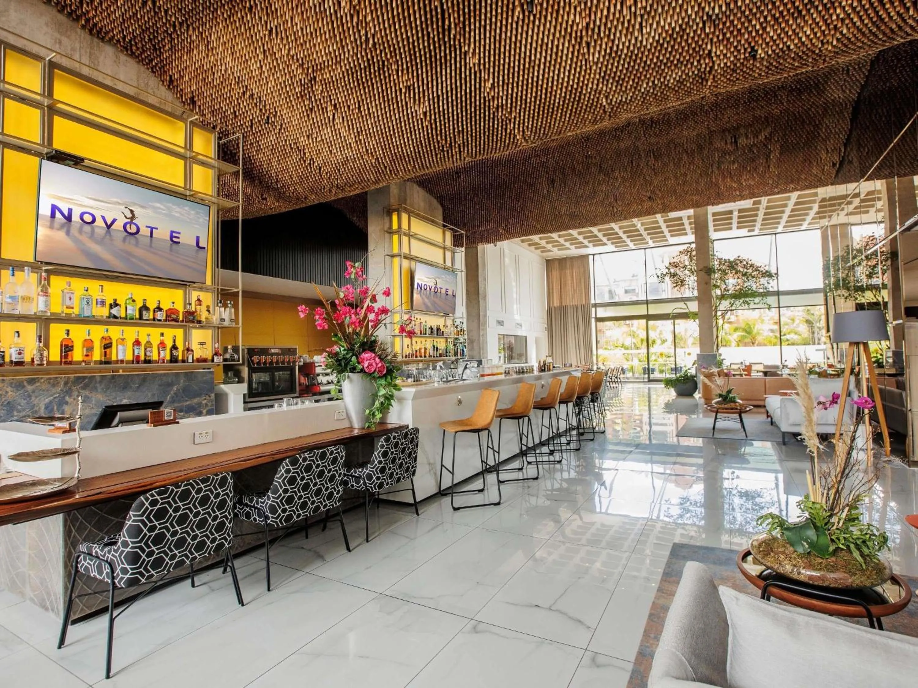 Lounge or bar in Novotel Santa Cruz De La Sierra