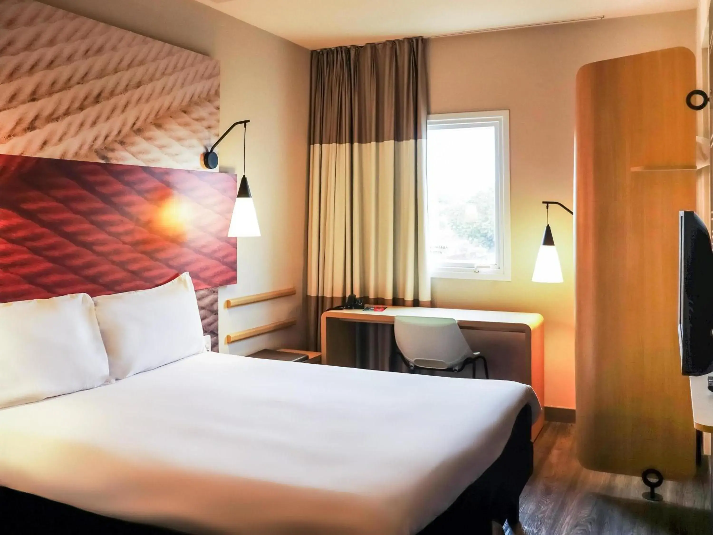 Bedroom, Bed in Ibis Guaxupe Bedroom, Bed in Ibis Guaxupe