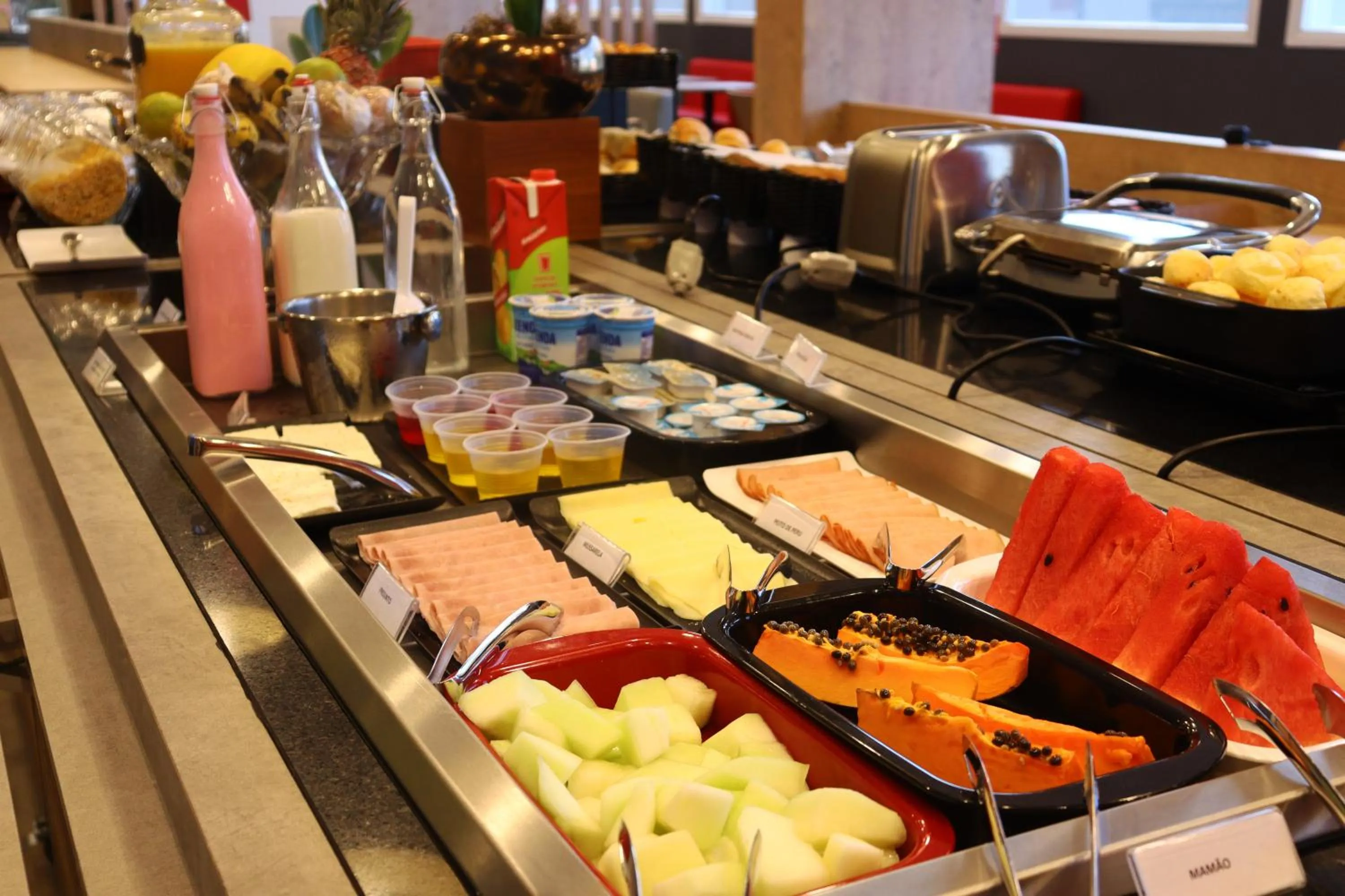 Restaurant/places to eat in Ibis Guaxupe