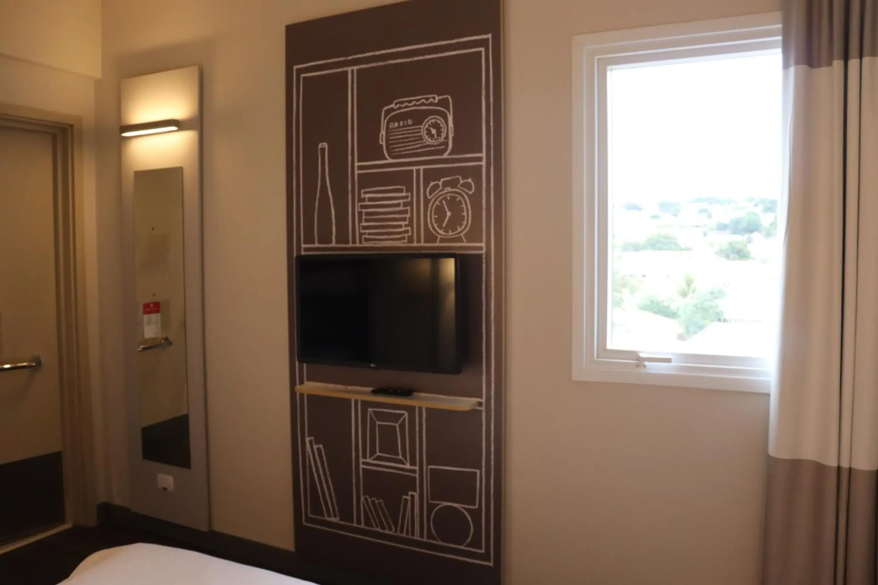 Photo of the whole room, Bed in Ibis Guaxupe Photo of the whole room, Bed in Ibis Guaxupe