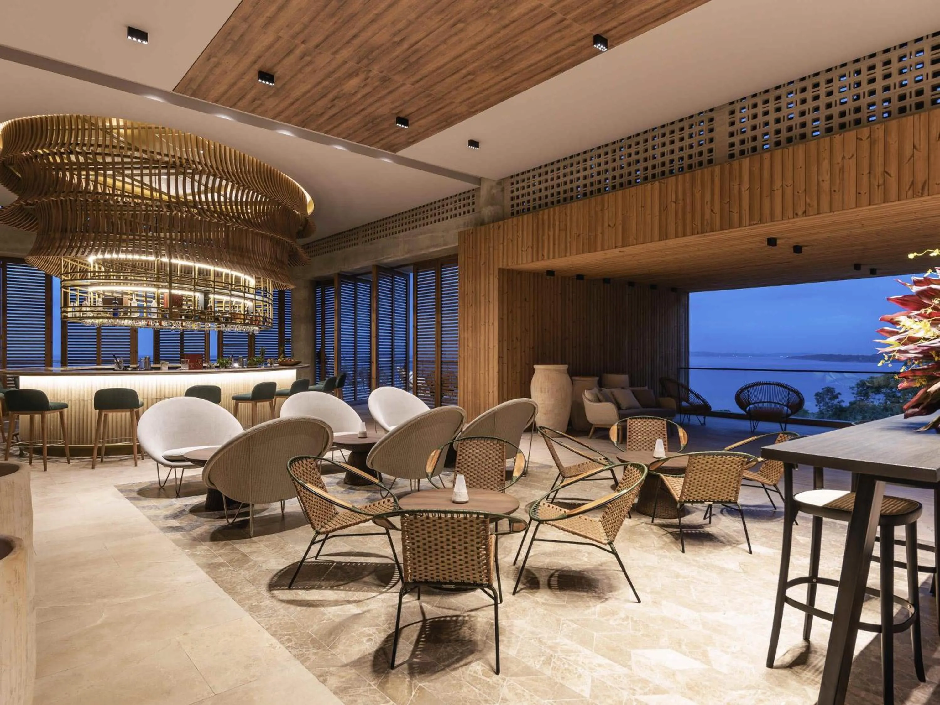 Lounge or bar in Sofitel Barú Cartagena