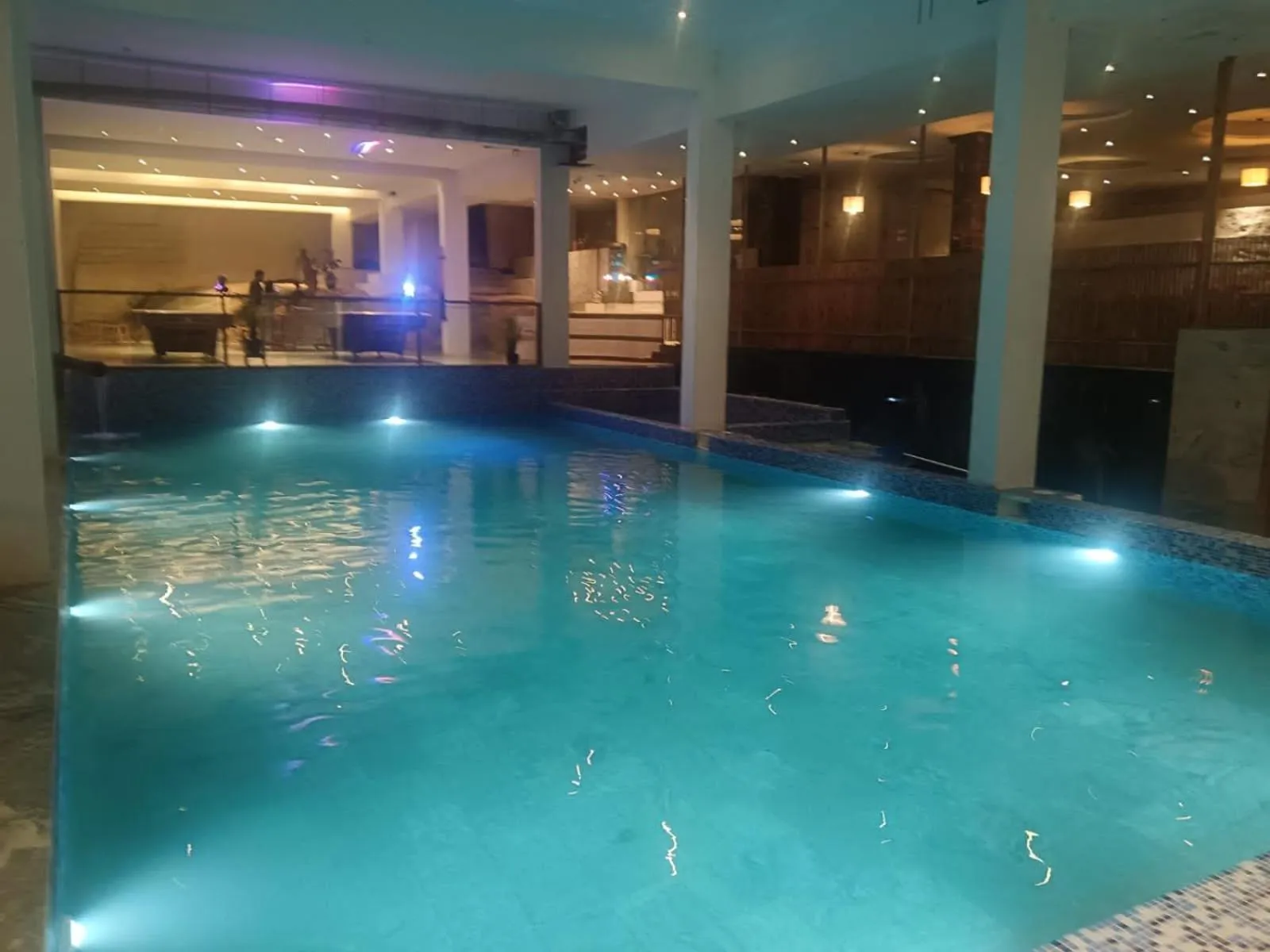 Swimming pool in MERIDIAN HILL TOP YERCAUD