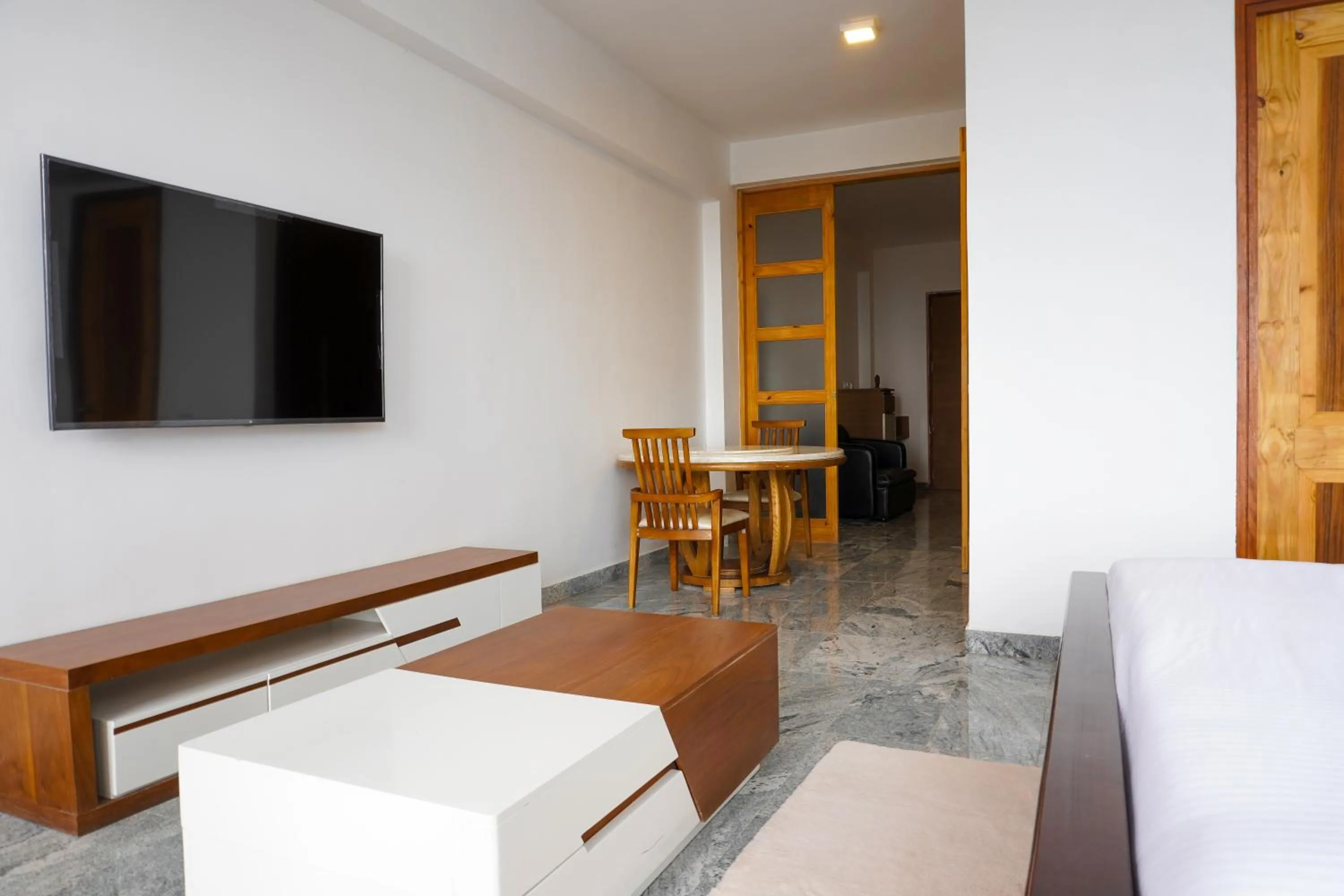 Dining area in MERIDIAN HILL TOP YERCAUD