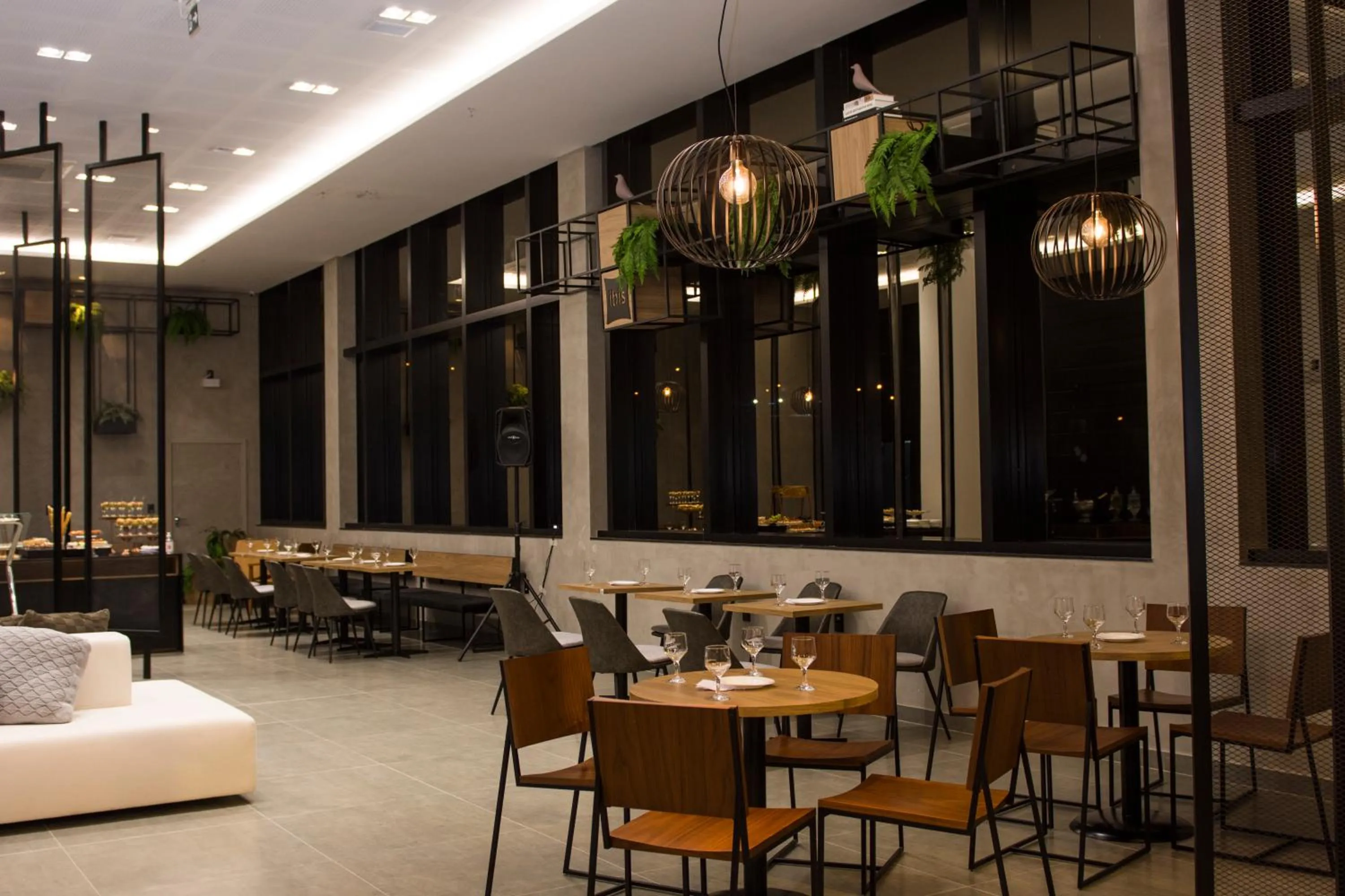 Restaurant/places to eat in ibis Nova Serrana