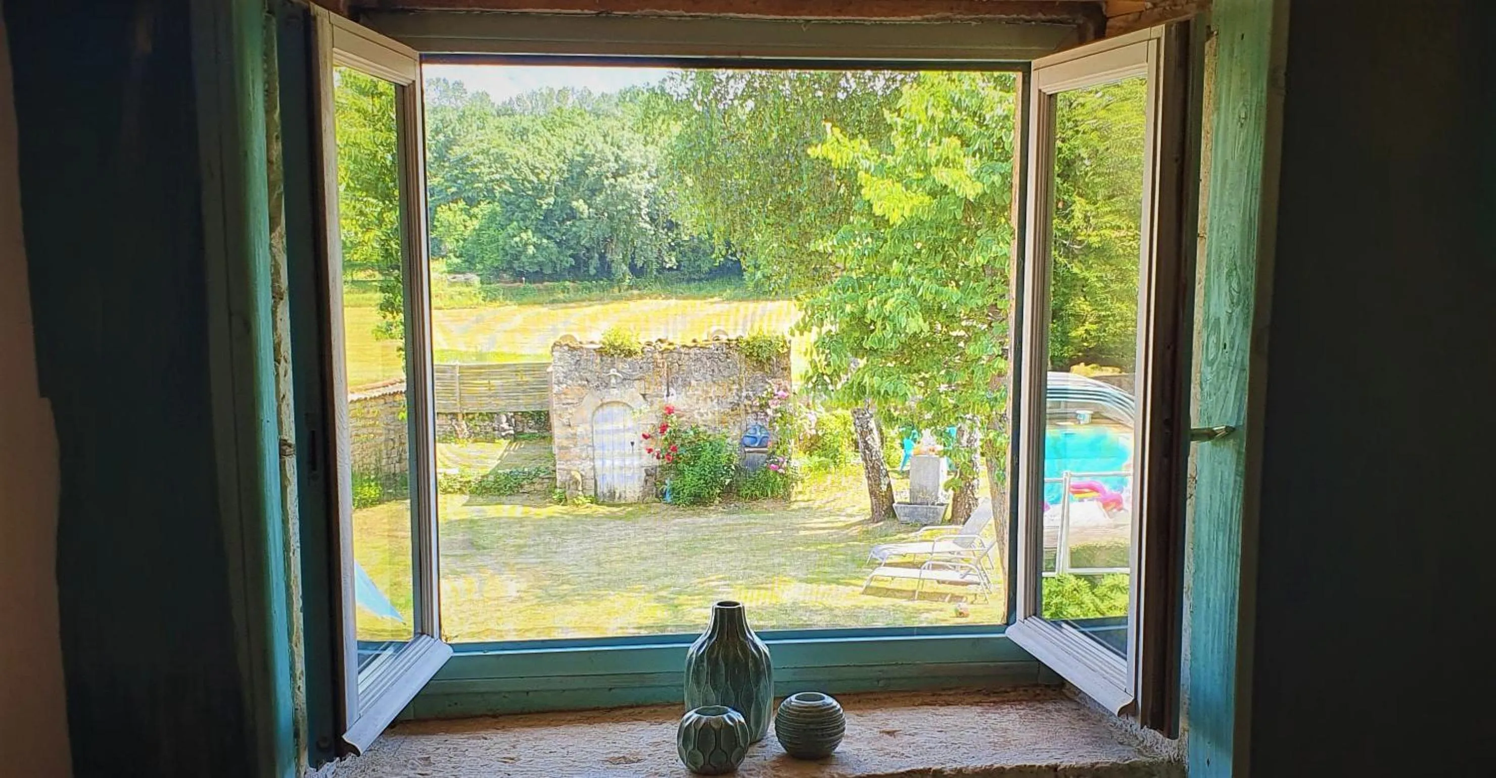 Garden view in Maison Fossemagne