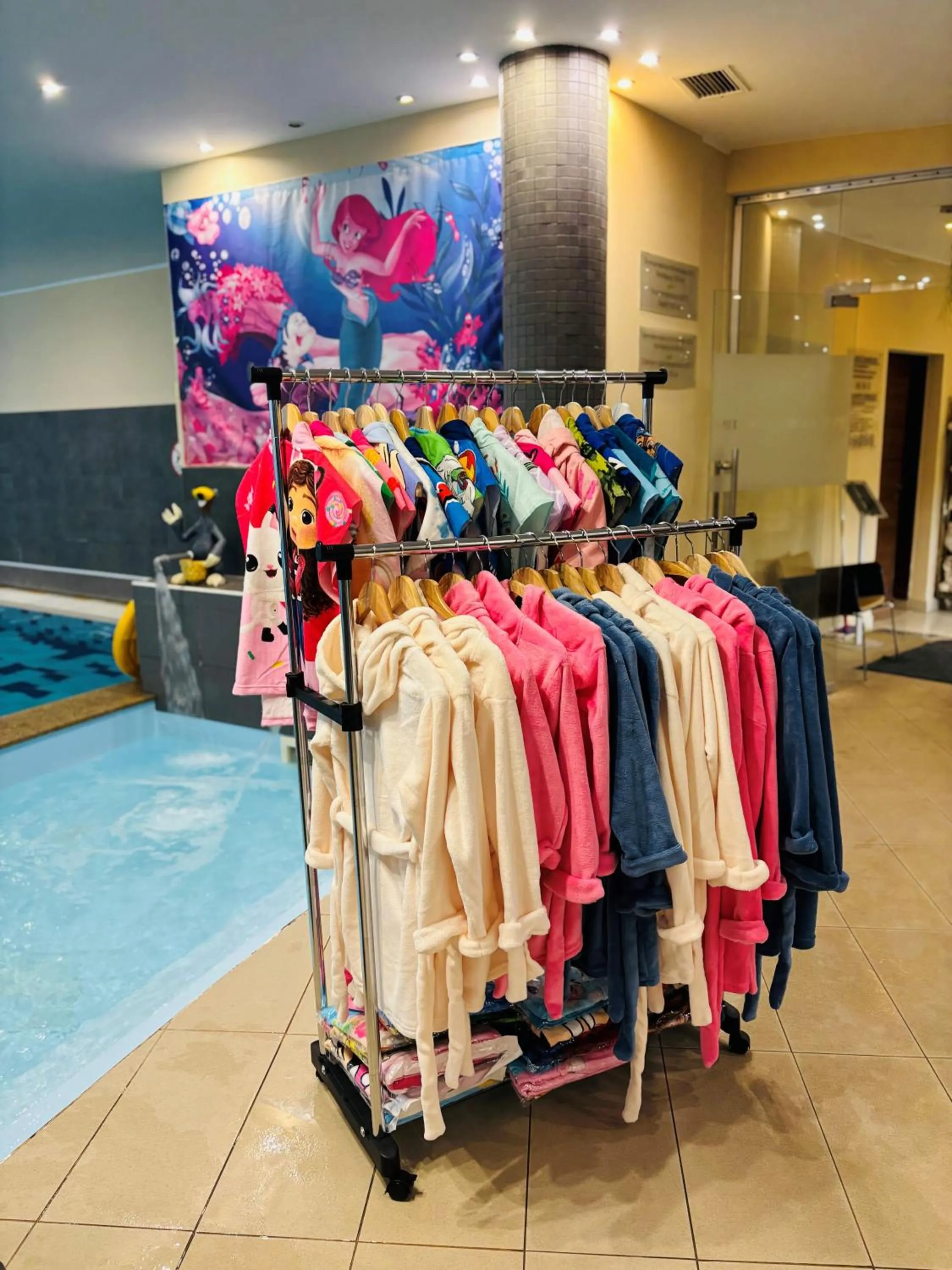 Swimming pool in CE Plaza Hotel