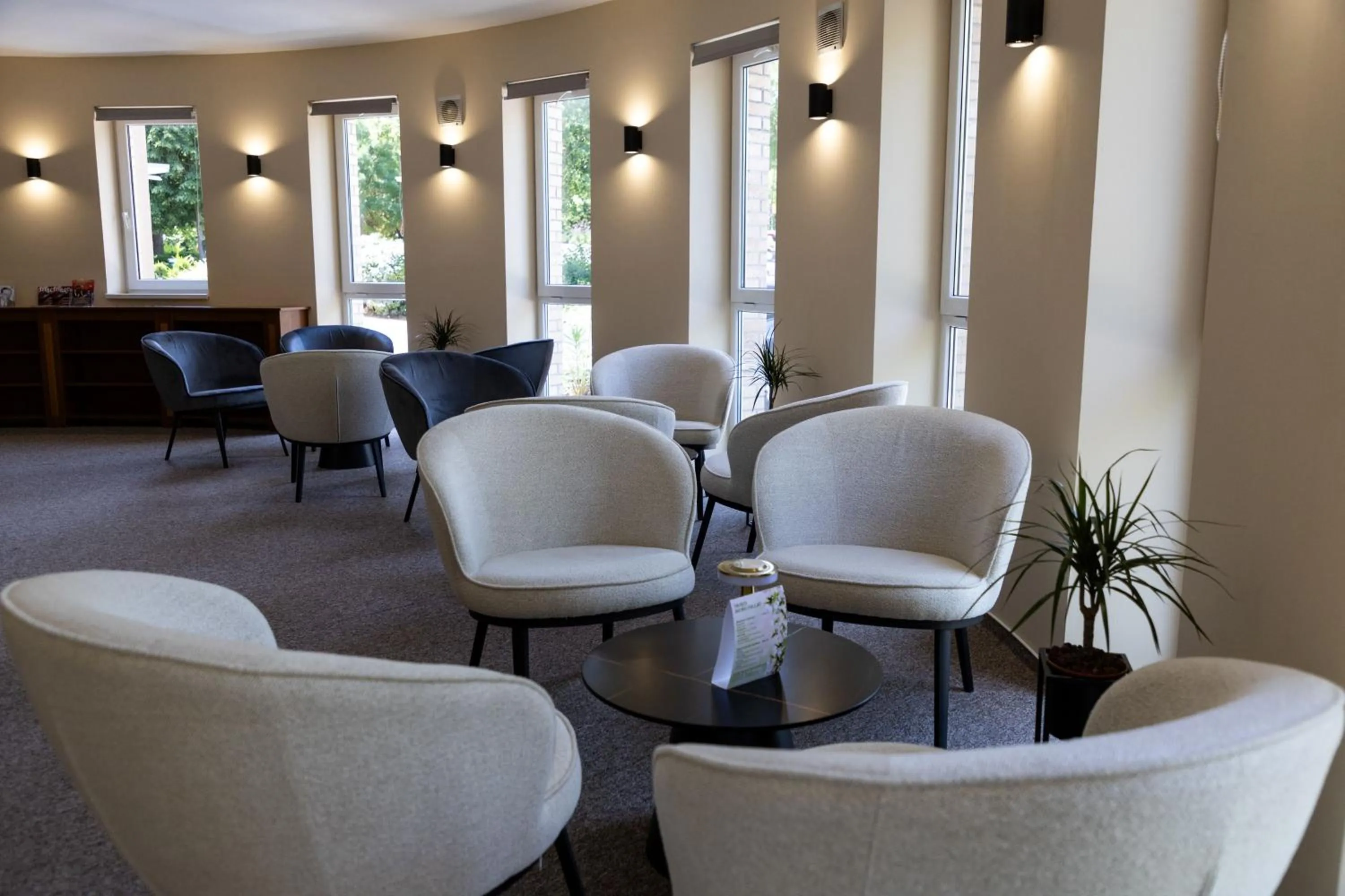 Living room in CE Plaza Hotel