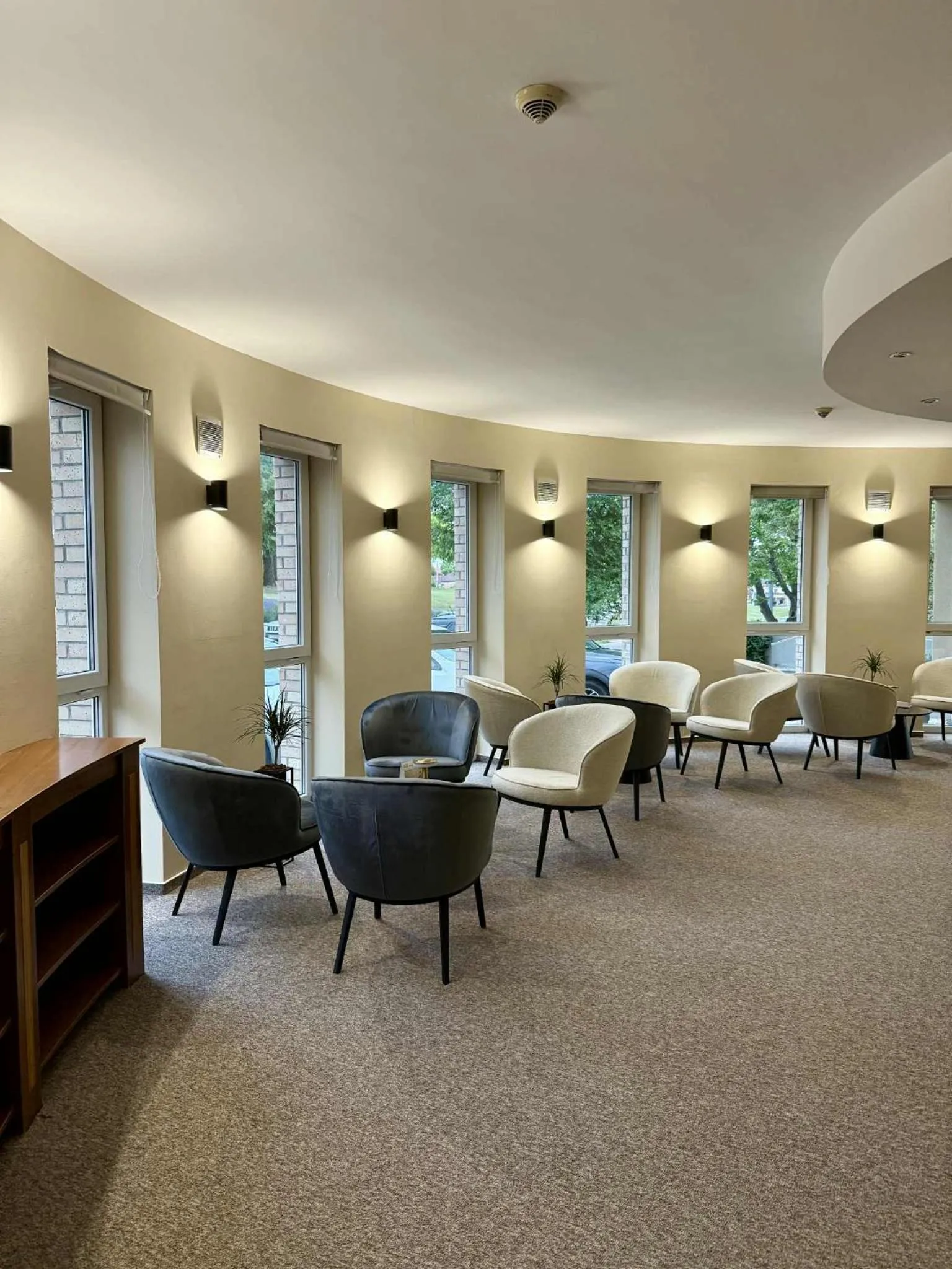 Living room in CE Plaza Hotel