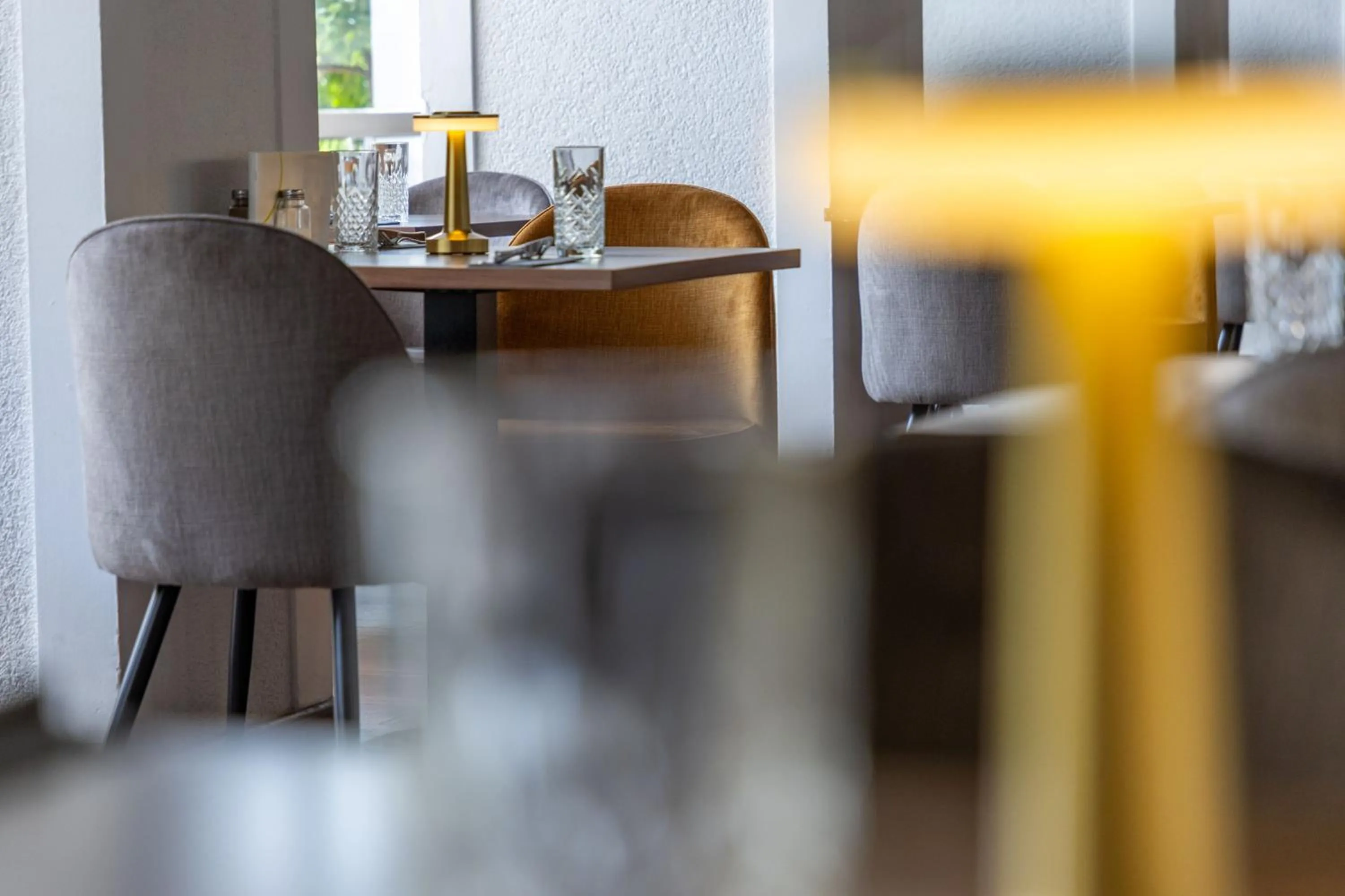 Restaurant/places to eat in CE Plaza Hotel