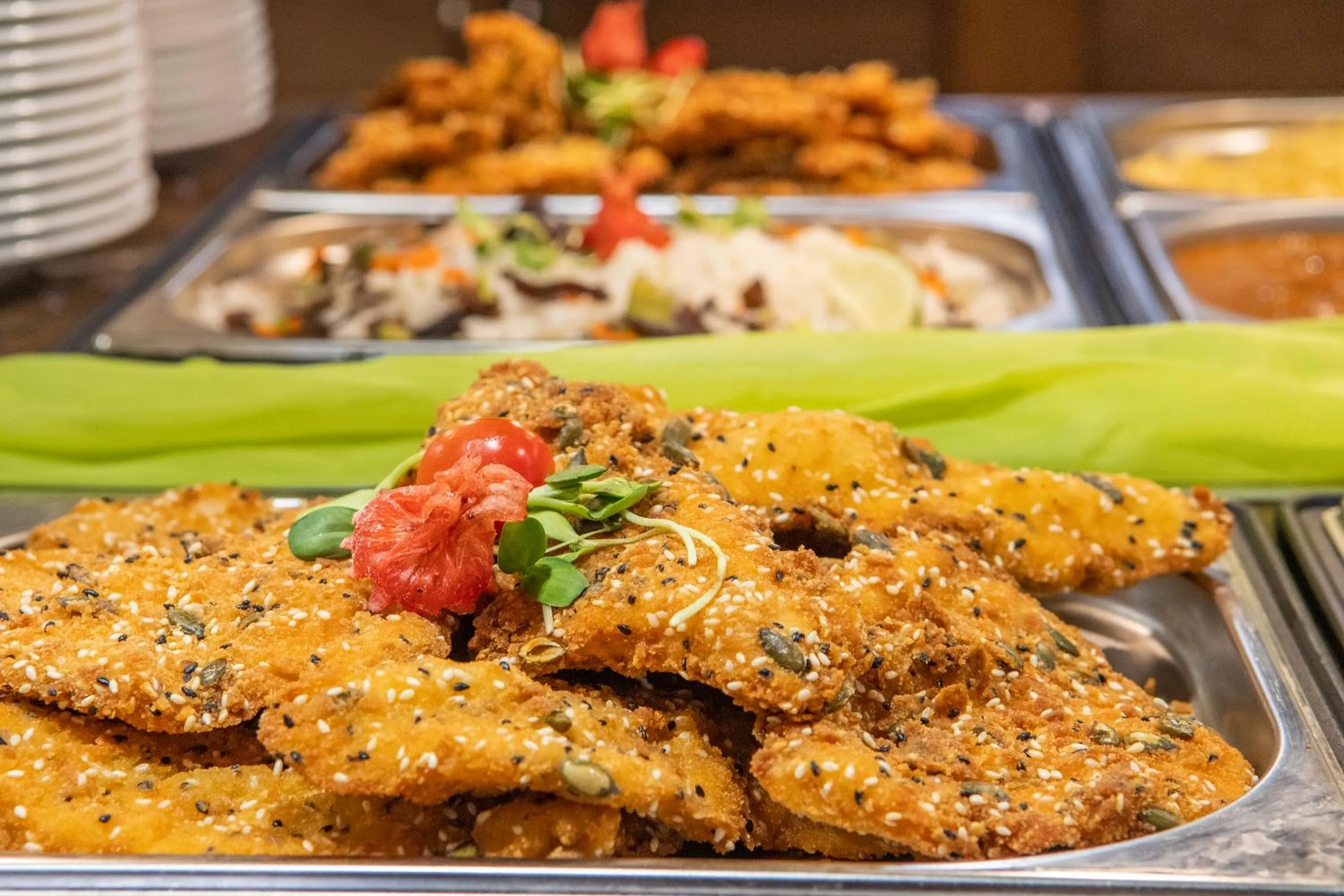 Restaurant/places to eat in CE Plaza Hotel