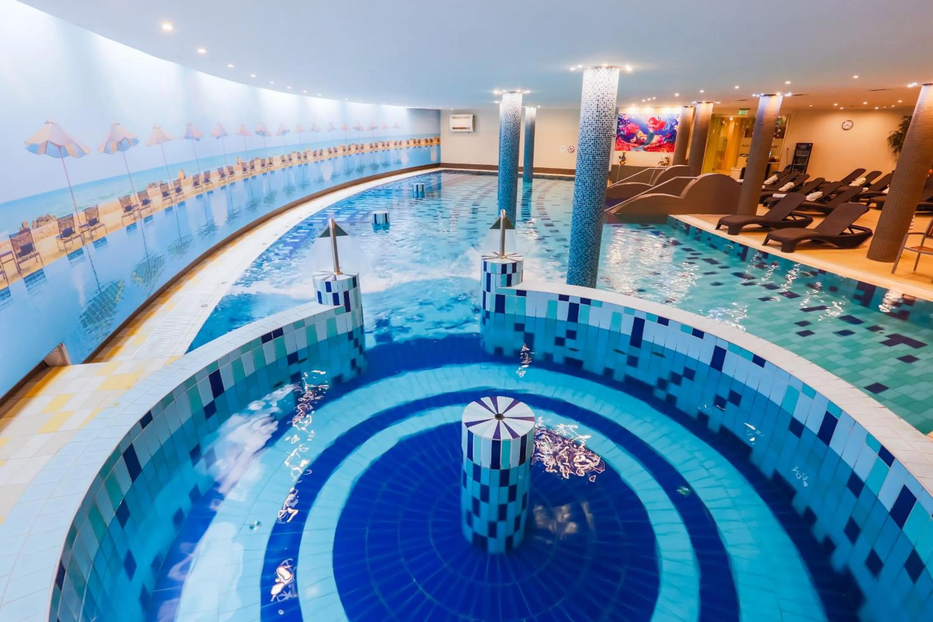 Swimming pool in CE Plaza Hotel