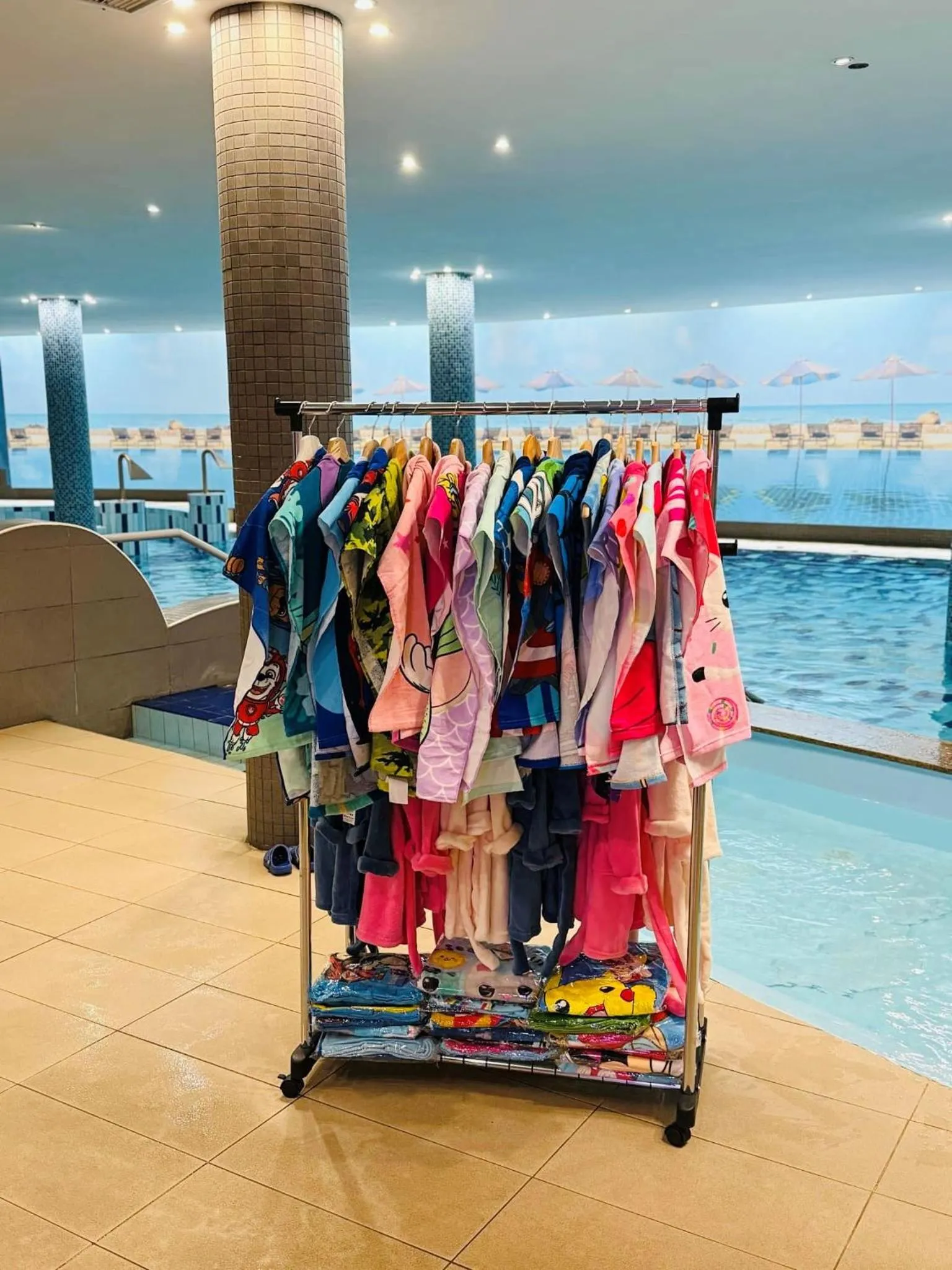 Swimming pool in CE Plaza Hotel