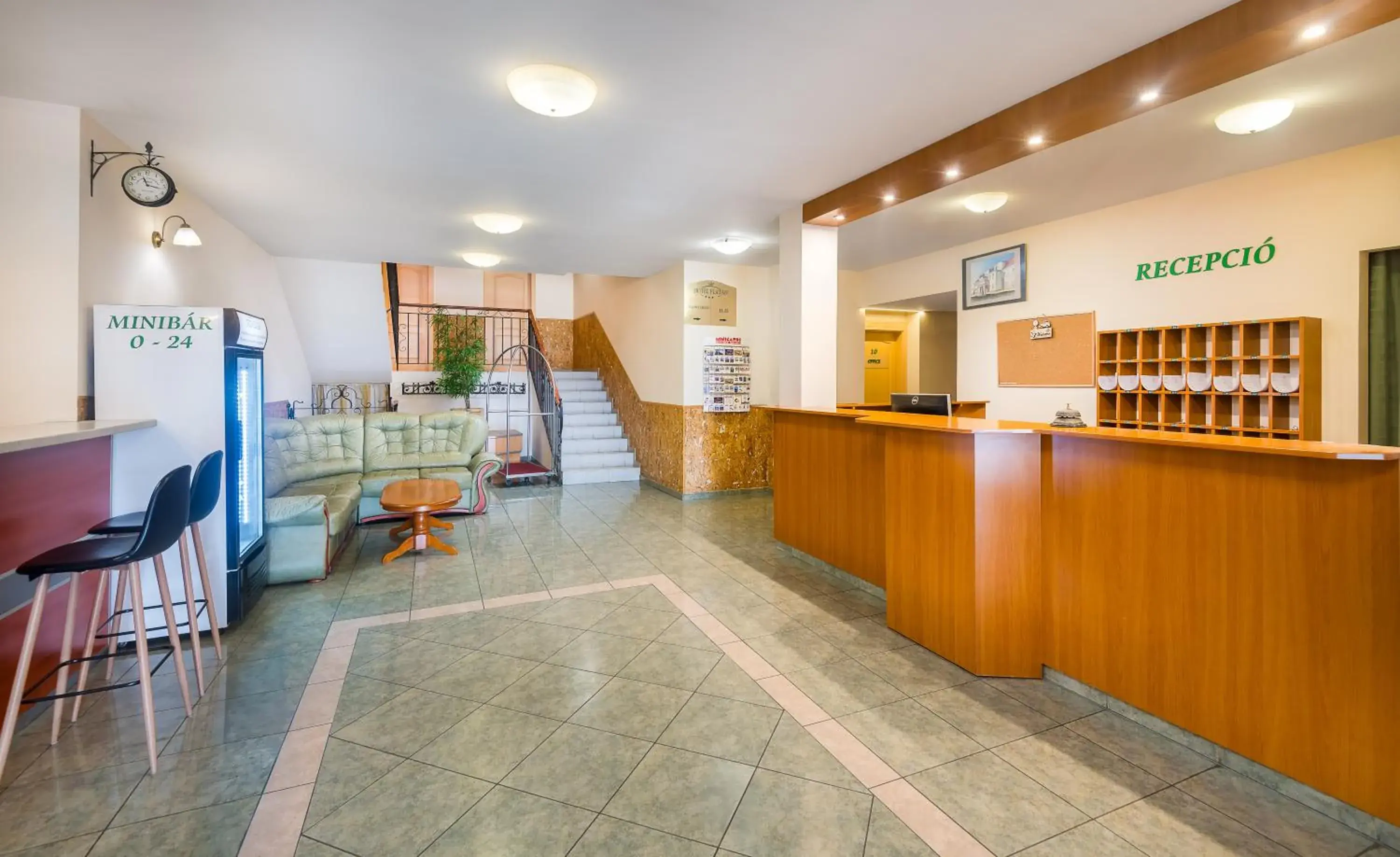 Lounge or bar in Platan Hotel Lounge or bar in Platan Hotel