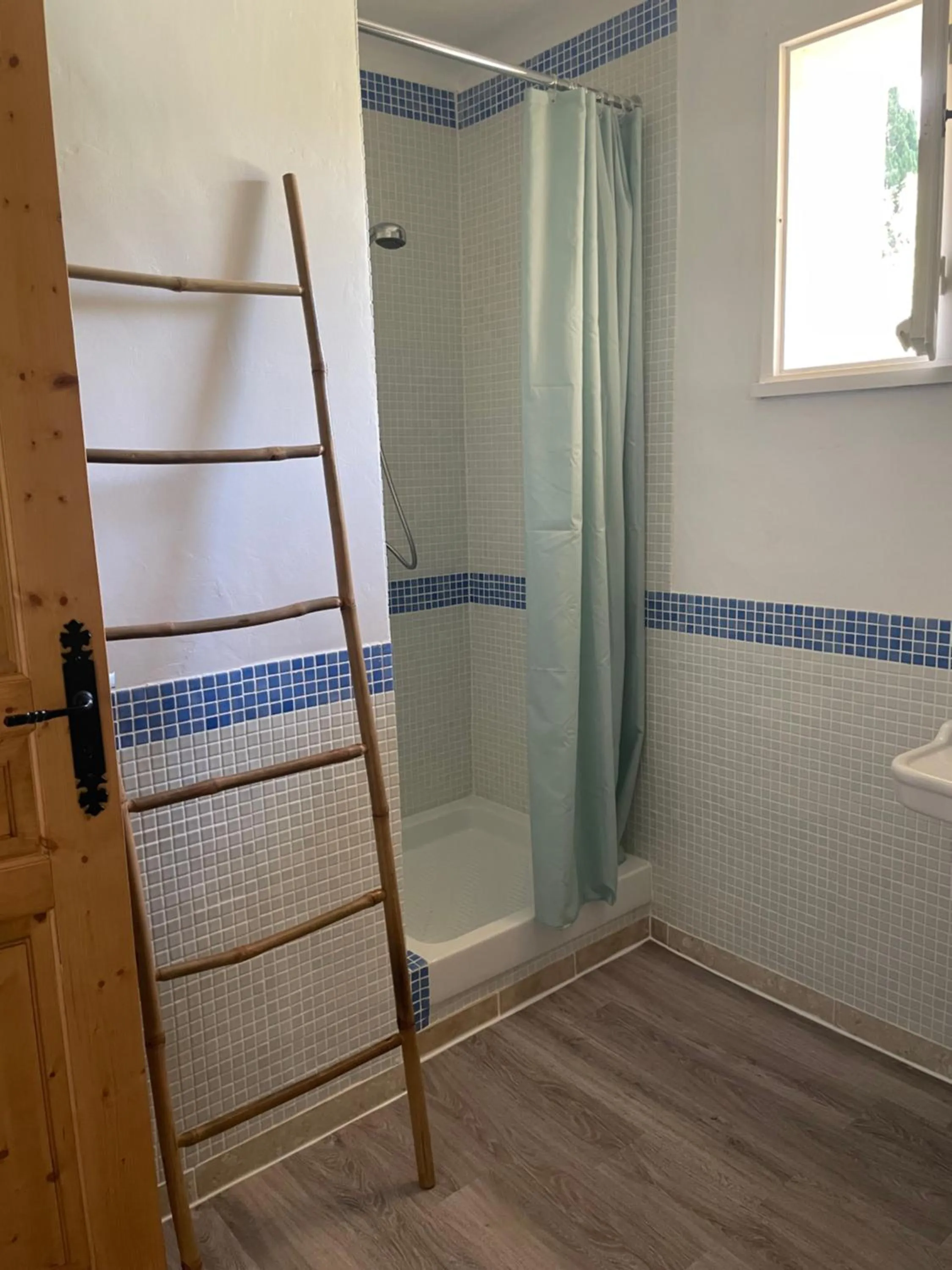 Shower in Monte Vinea