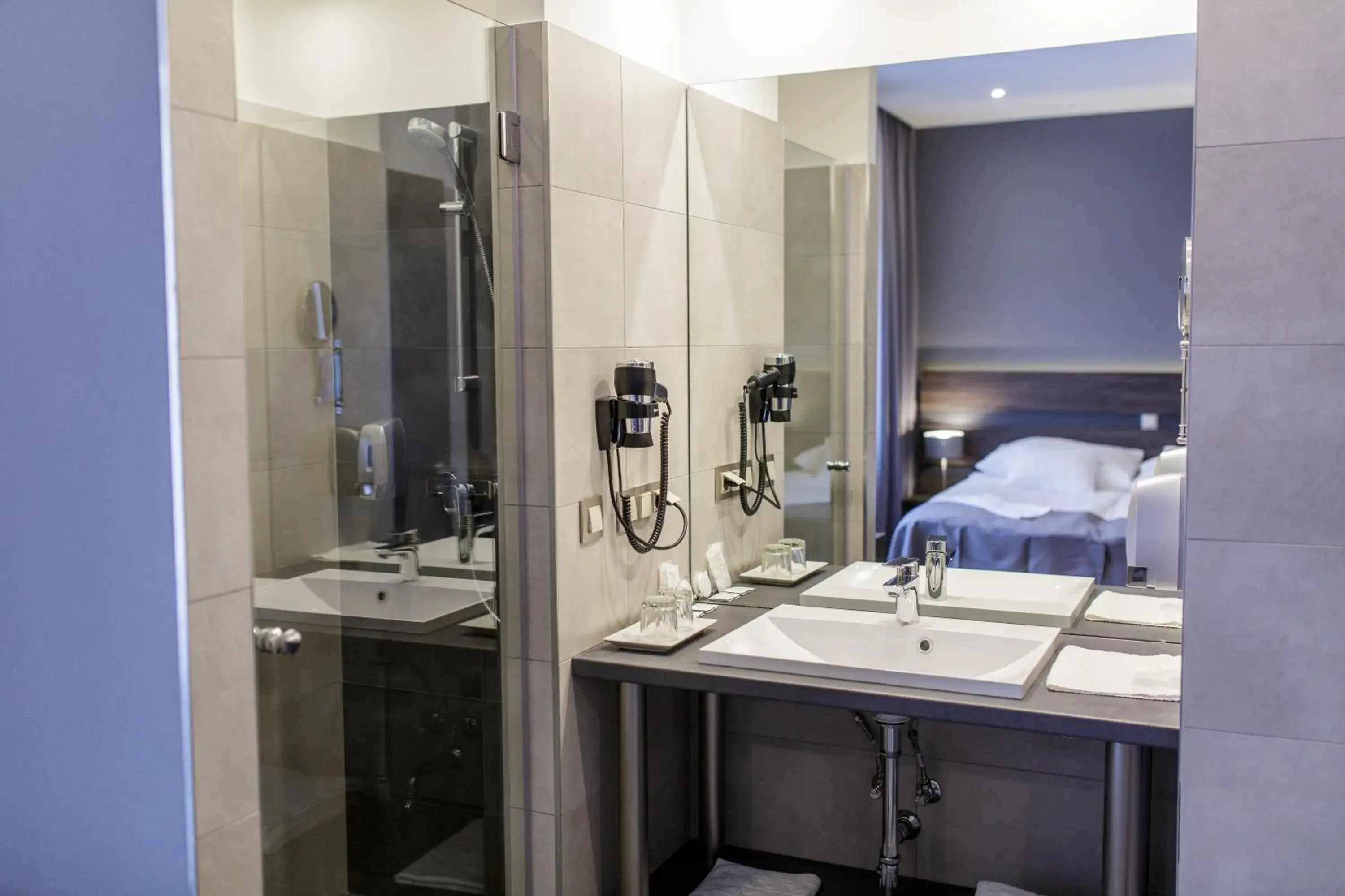 Superior Double or Twin Room - single occupancy in Öreg Miskolcz Hotel Superior Double or Twin Room - single occupancy in Öreg Miskolcz Hotel