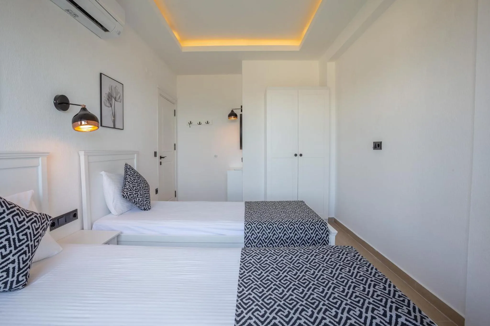 Bed in Lobelya Suites