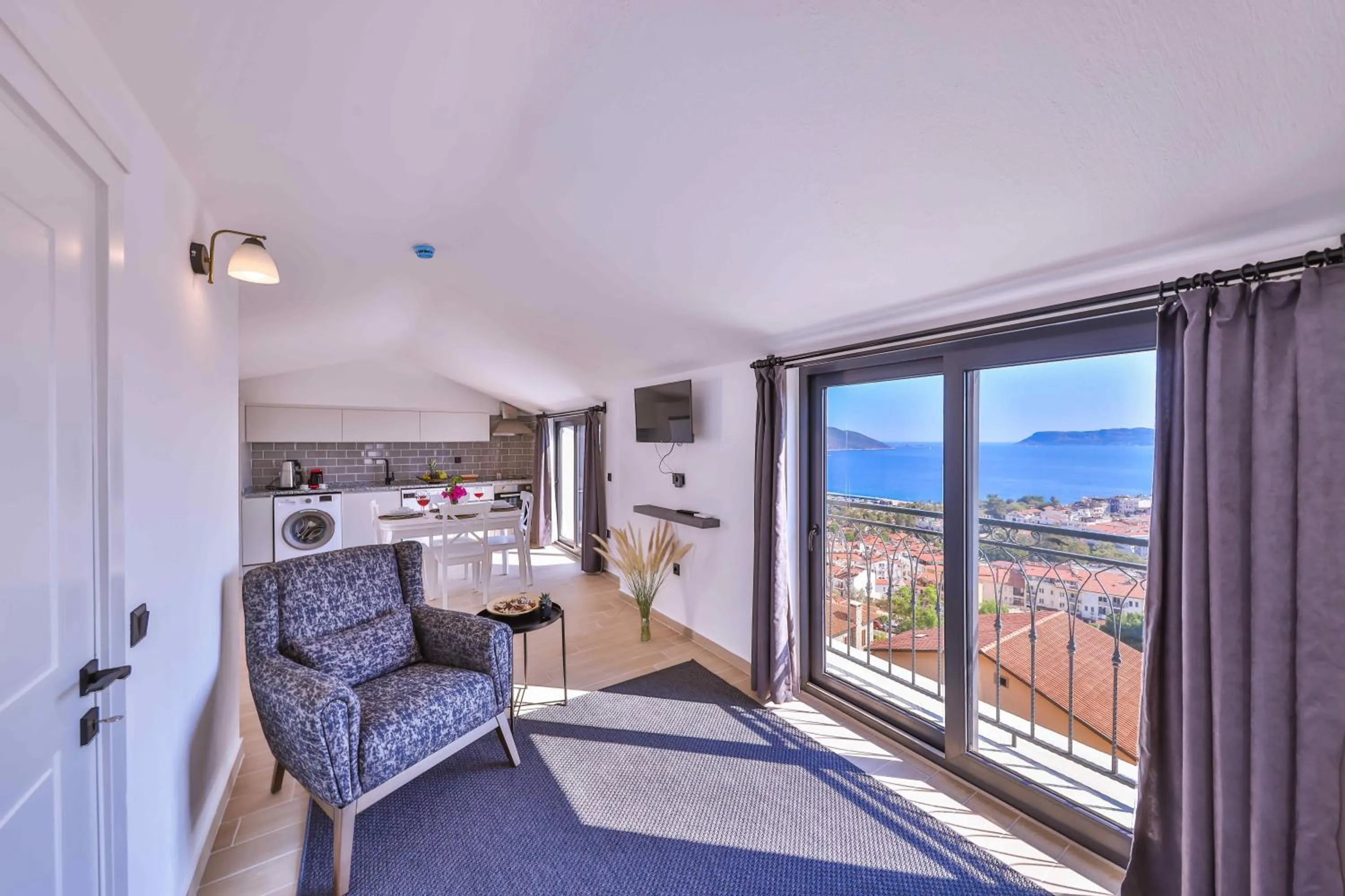 Bed in Lobelya Suites