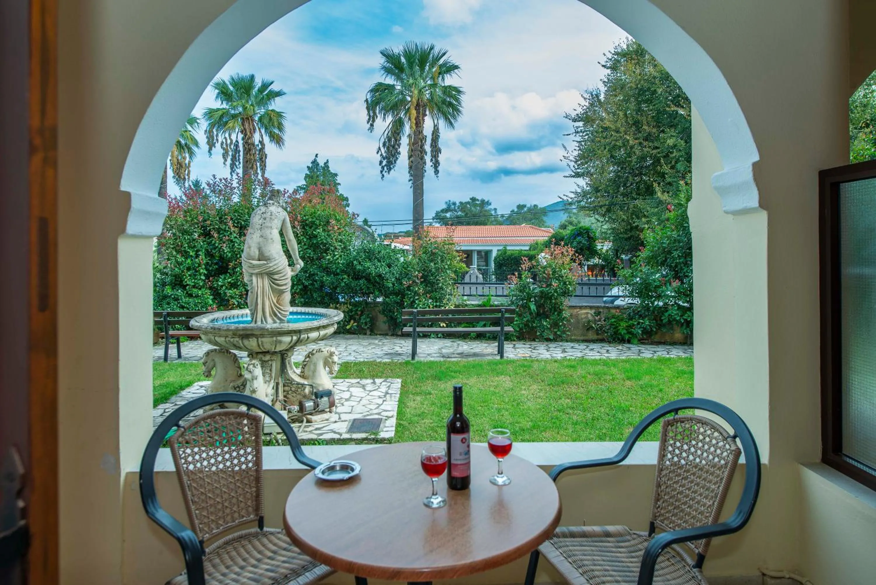 Fiona Apartments Roda Corfu