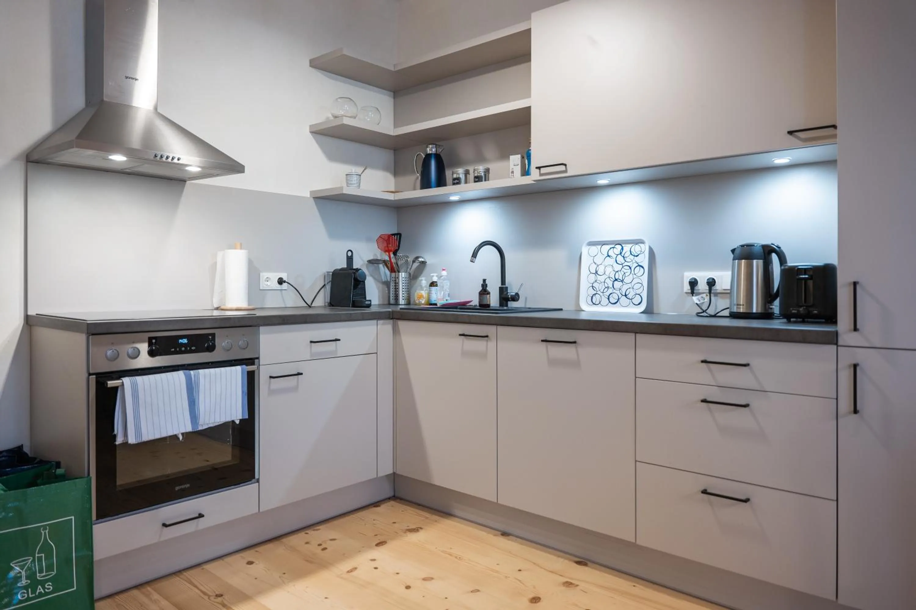 Kitchen or kitchenette in Tschardakenhof Appartements