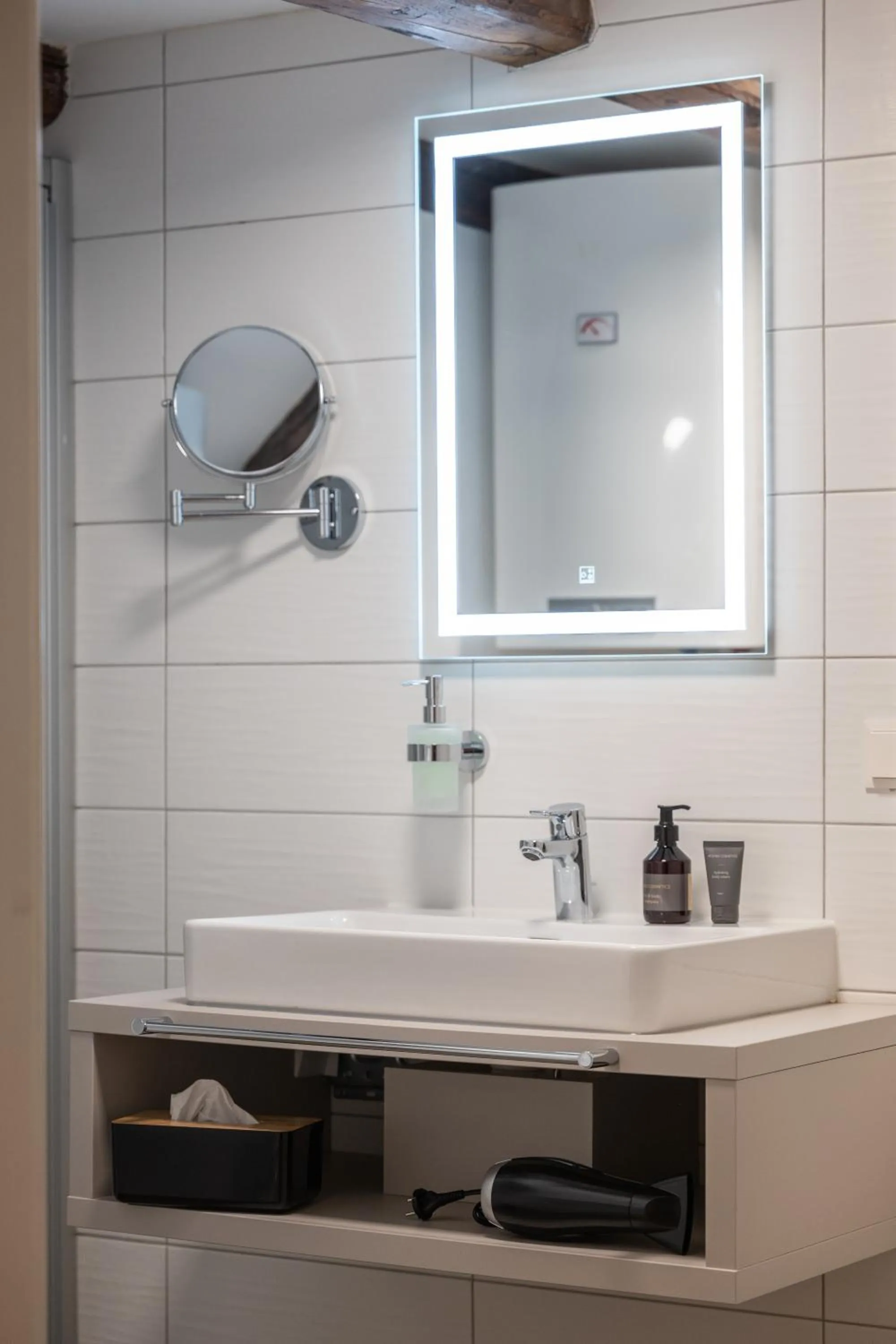 Bathroom in Tschardakenhof Appartements