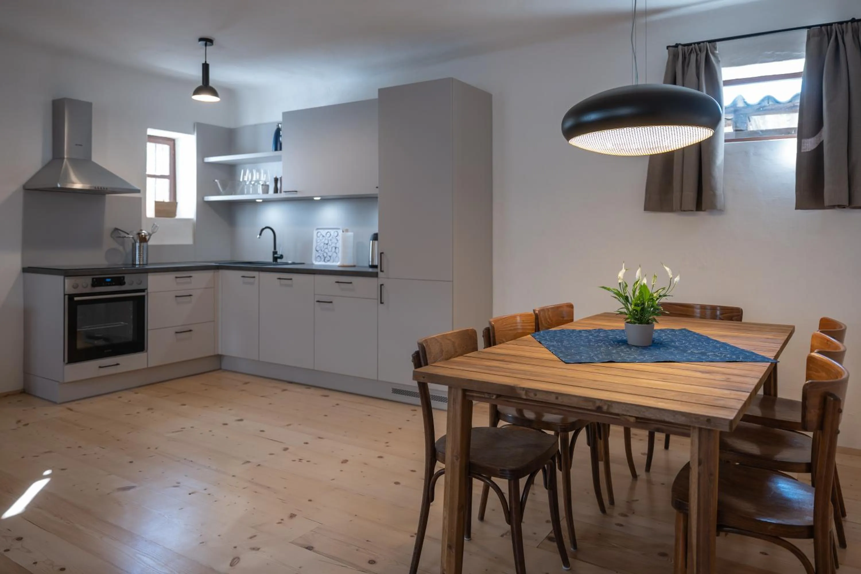 Kitchen or kitchenette in Tschardakenhof Appartements
