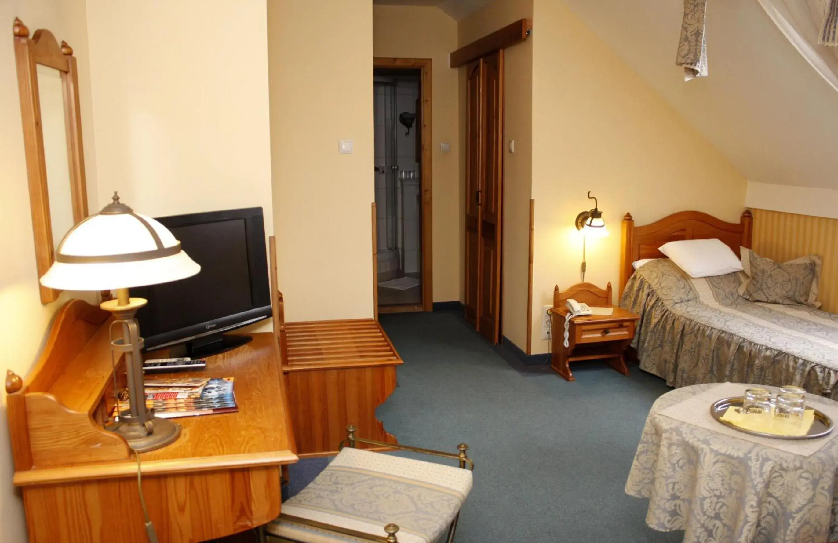 Triple Room in Lévay Villa Hotel Triple Room in Lévay Villa Hotel