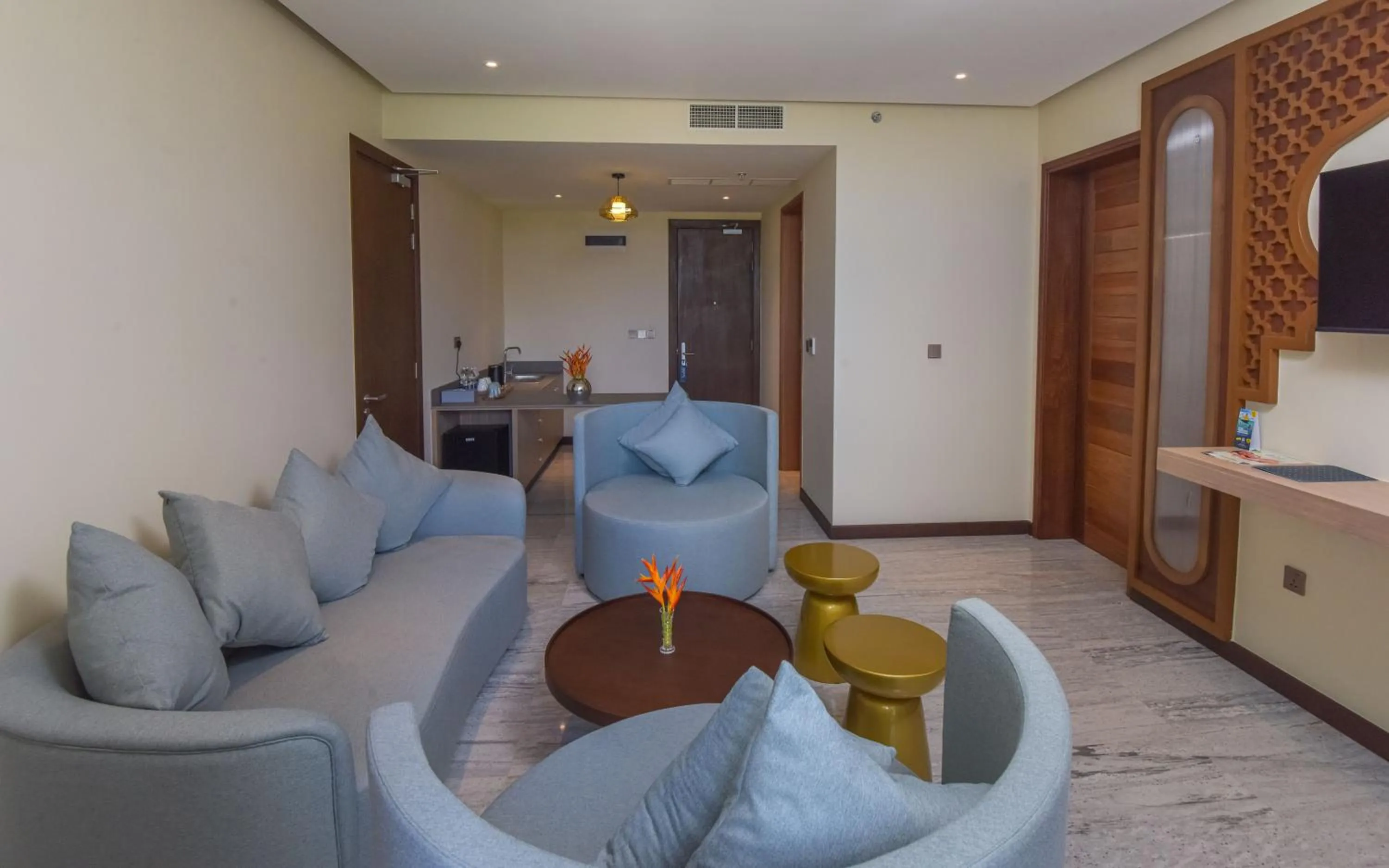Living room in Golden Tulip Zanzibar Airport Hotel & Spa