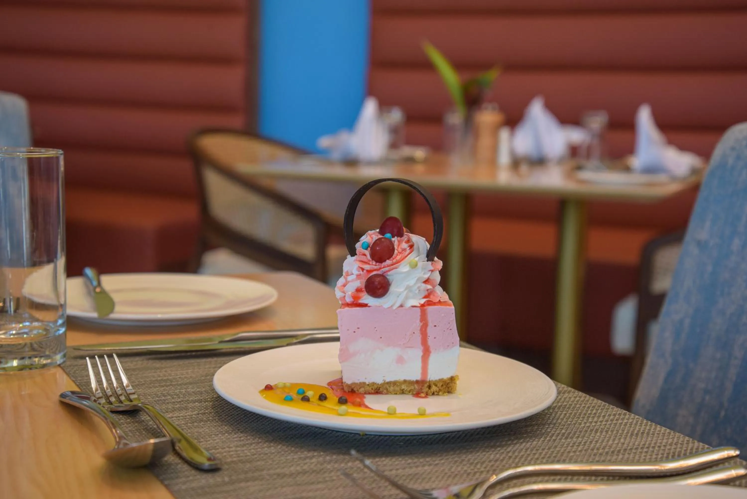 Food and drinks in Golden Tulip Zanzibar Airport Hotel & Spa