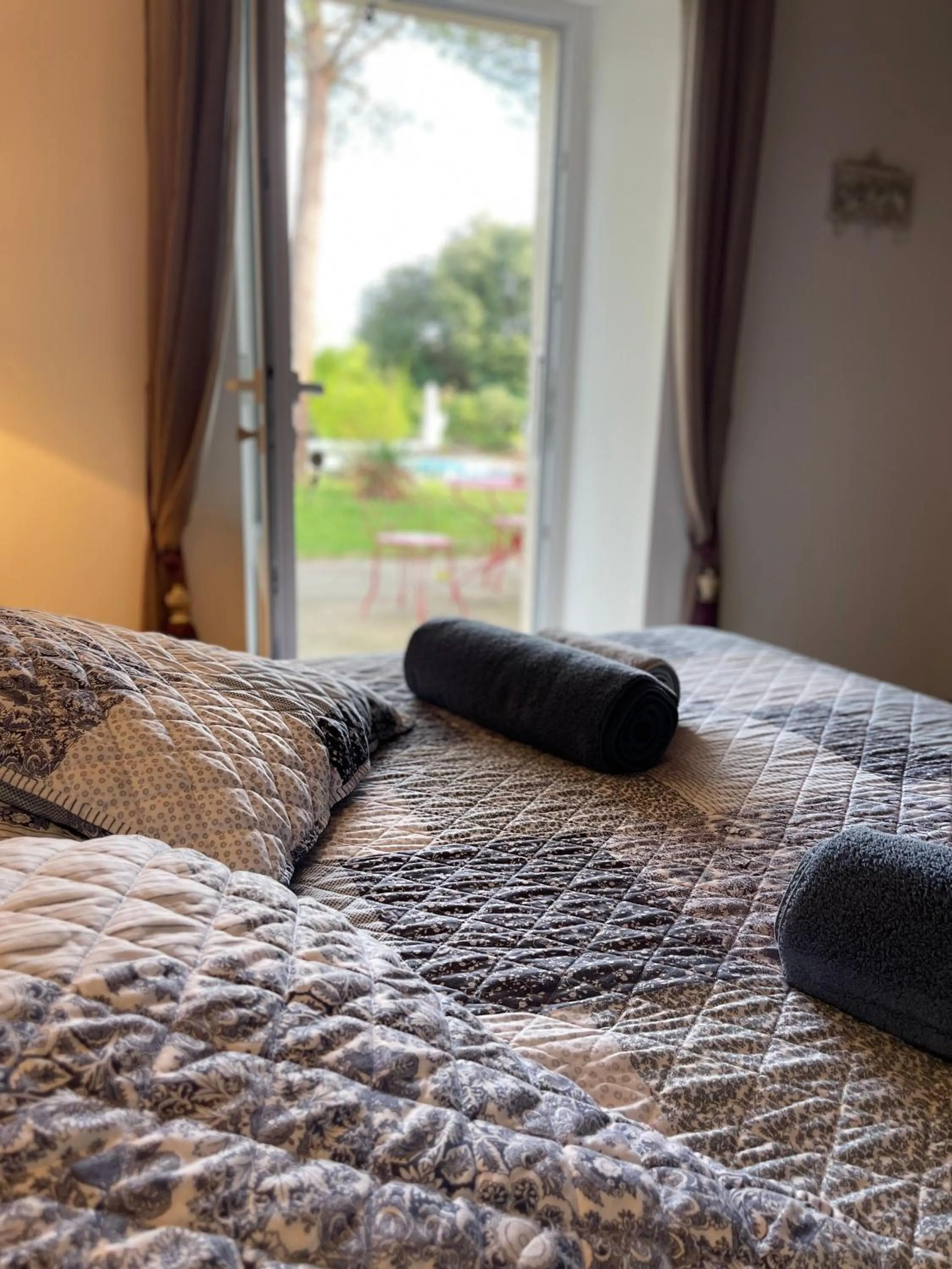 Bed in Chambre Malon Mas Bel Esperance