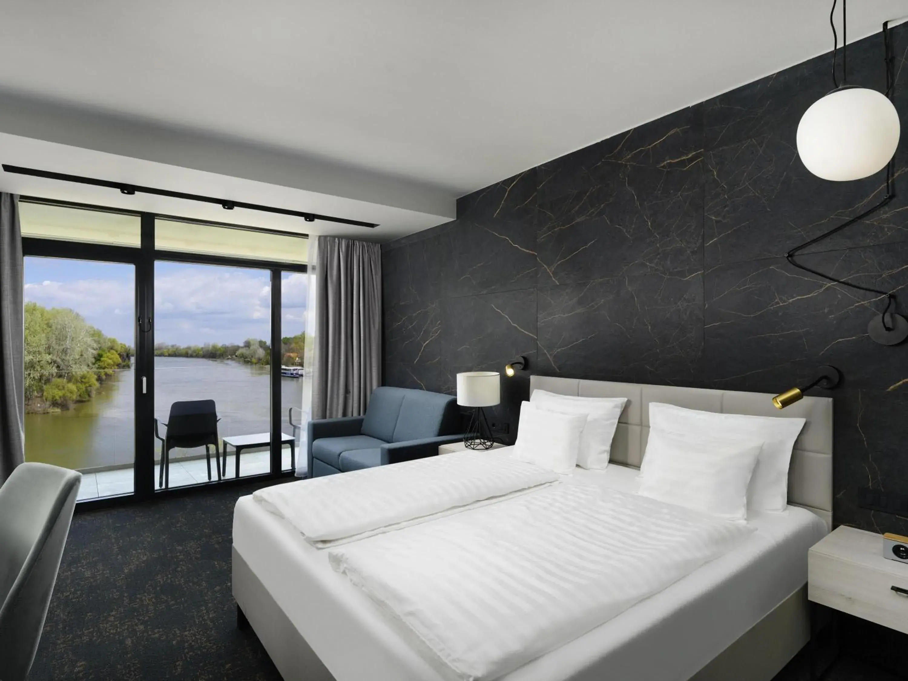 Bedroom, Bed in Mercure Tokaj Center Bedroom, Bed in Mercure Tokaj Center