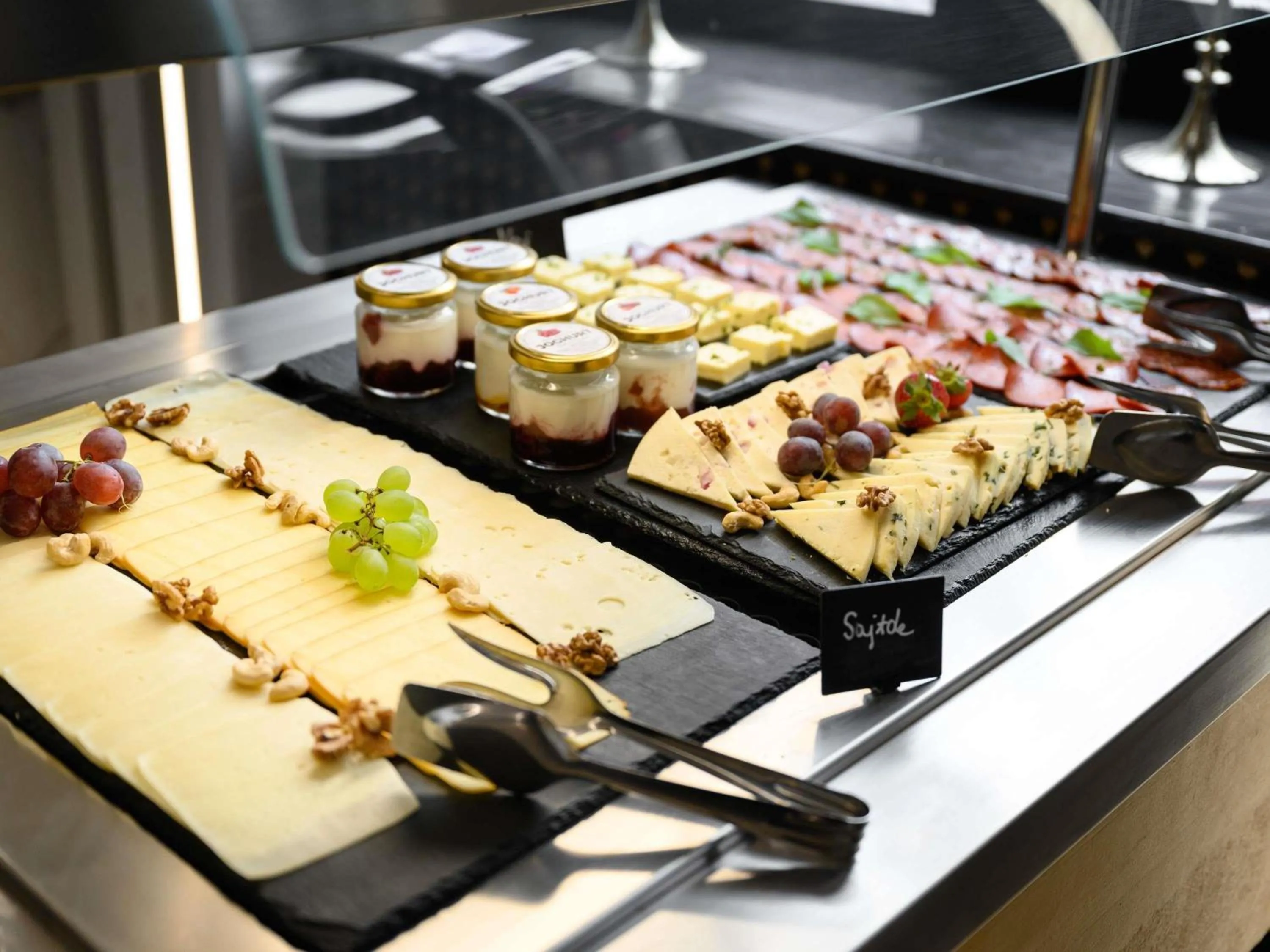 Restaurant/places to eat in Mercure Tokaj Center