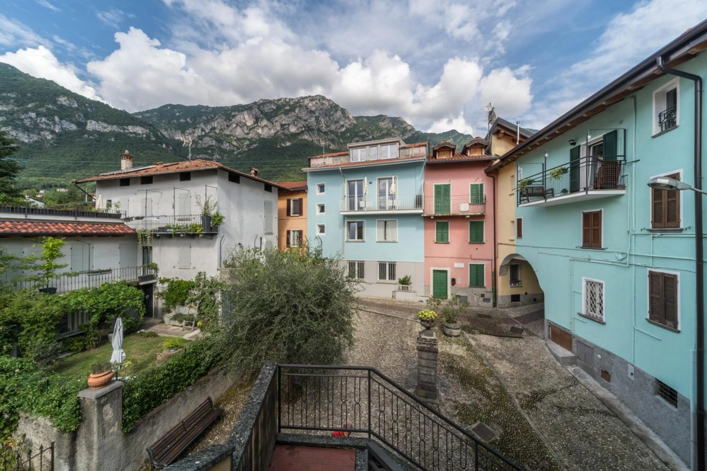Property building in Casa Royale Appartamento Aria