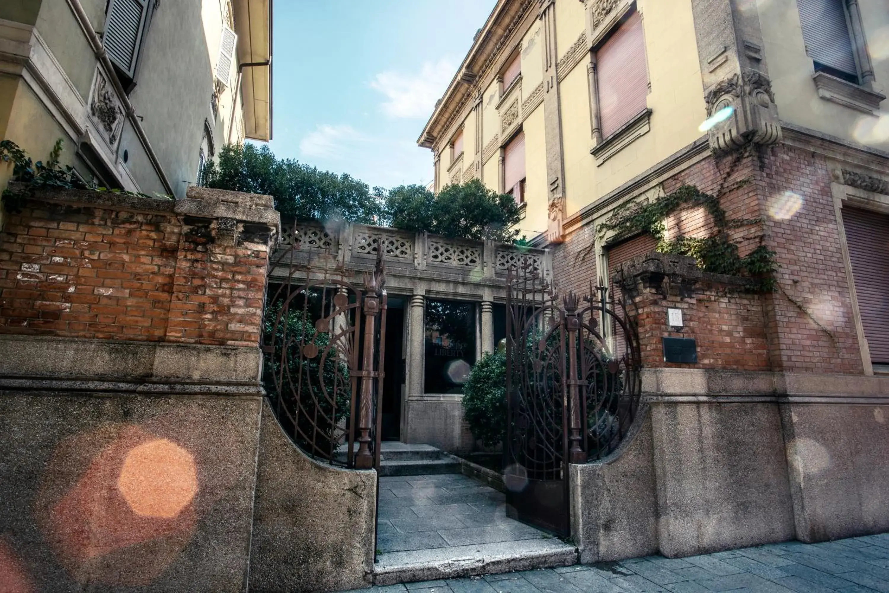 Facade/entrance in Residence Liberty Facade/entrance in Residence Liberty